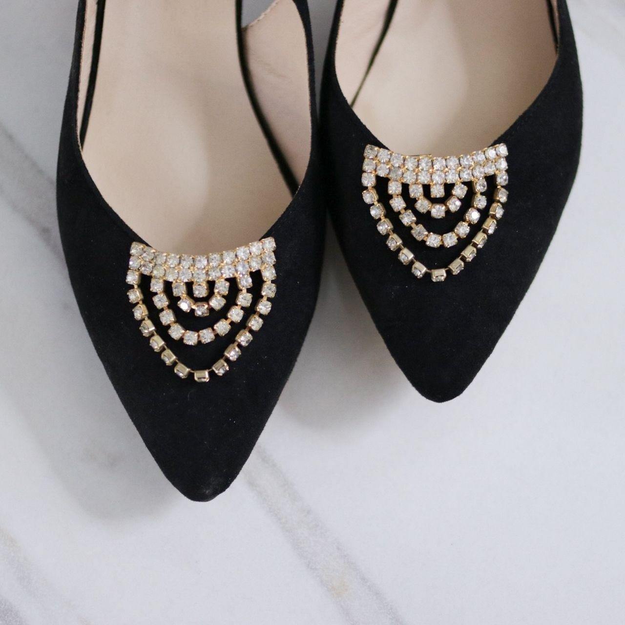 Vintage Waterfall Rhinestone Shoe Clips by Unsigned Beauty - Vintage Meet Modern Vintage Jewelry - Chicago, Illinois - #oldhollywoodglamour #vintagemeetmodern #designervintage #jewelrybox #antiquejewelry #vintagejewelry