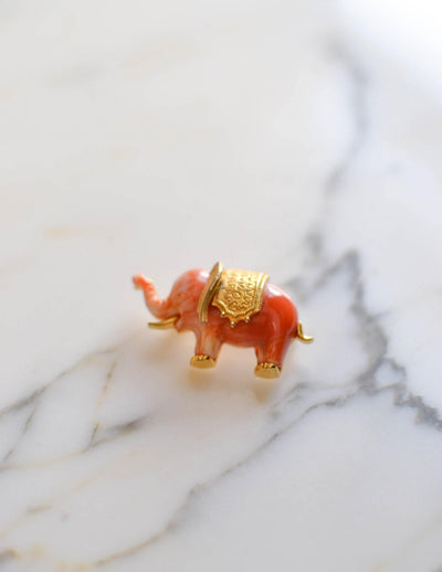 Faux Coral Elephant Brooch by Unsigned Beauty - Vintage Meet Modern Vintage Jewelry - Chicago, Illinois - #oldhollywoodglamour #vintagemeetmodern #designervintage #jewelrybox #antiquejewelry #vintagejewelry