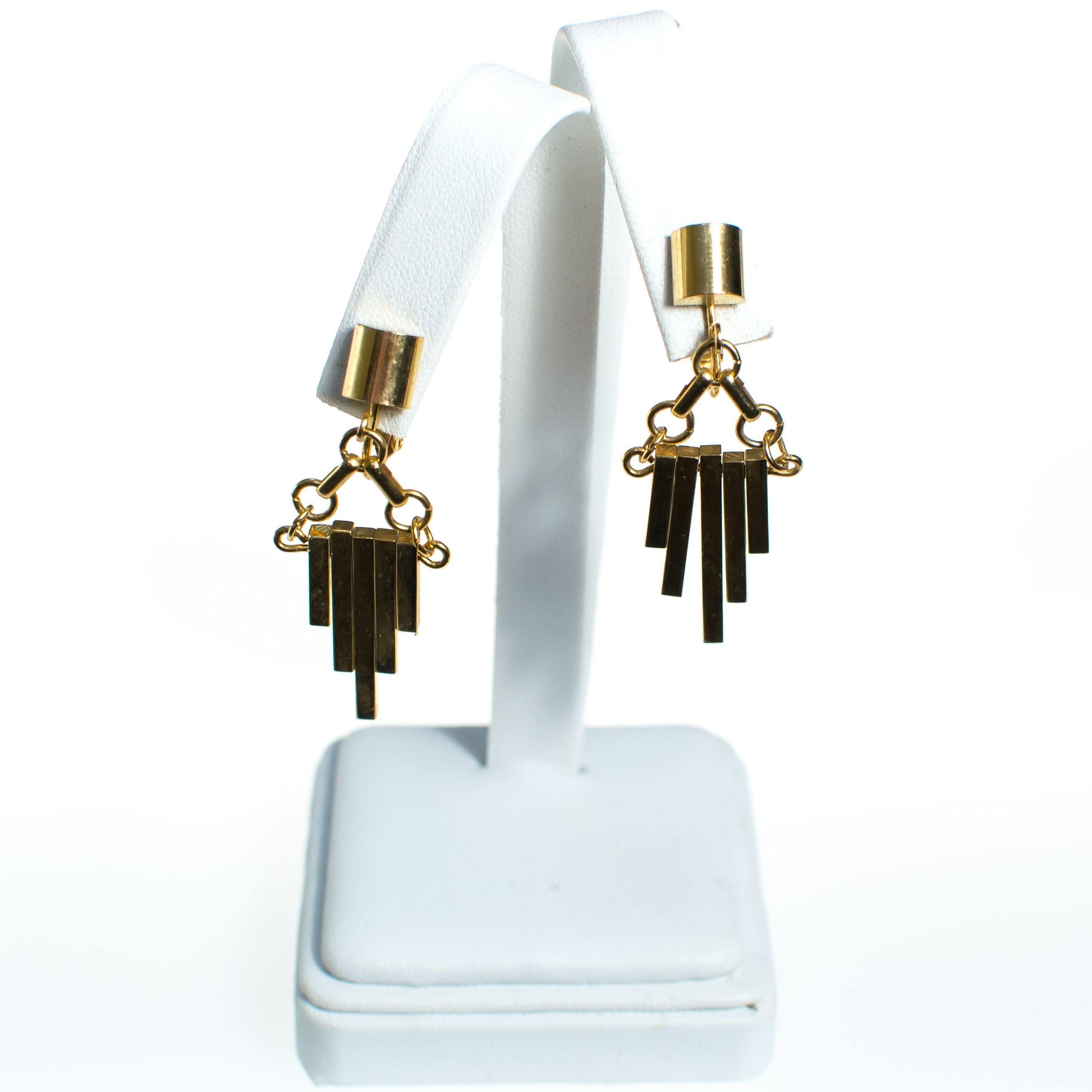 Vintage Gold Geometric Dangling Clip Earrings by 1970s - Vintage Meet Modern Vintage Jewelry - Chicago, Illinois - #oldhollywoodglamour #vintagemeetmodern #designervintage #jewelrybox #antiquejewelry #vintagejewelry