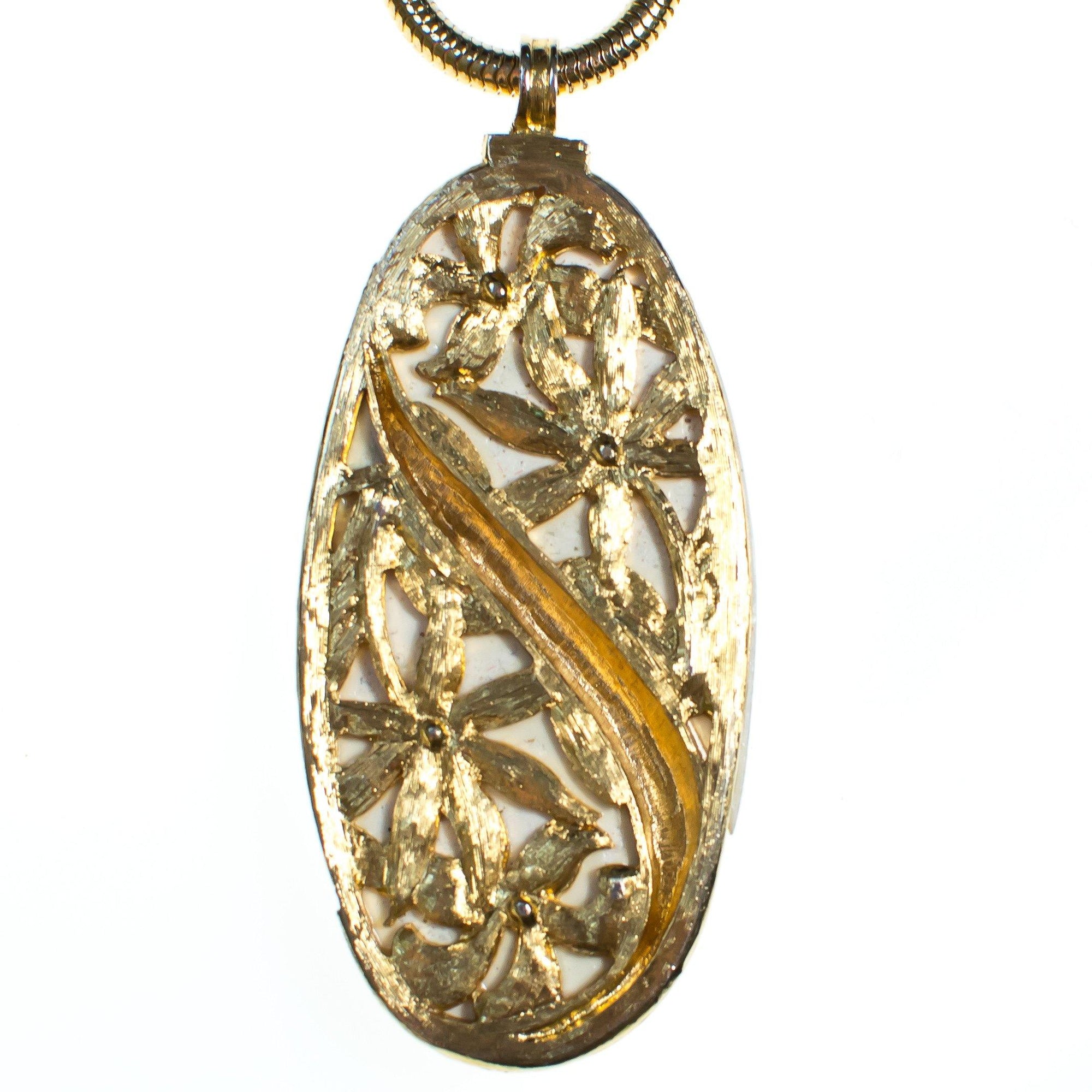 Vintage Alice Caviness White Lucite and Gold Mod Statement Pendant Necklace by Vintage Meet Modern - Vintage Meet Modern Vintage Jewelry - Chicago, Illinois - #oldhollywoodglamour #vintagemeetmodern #designervintage #jewelrybox #antiquejewelry #vintagejewelry