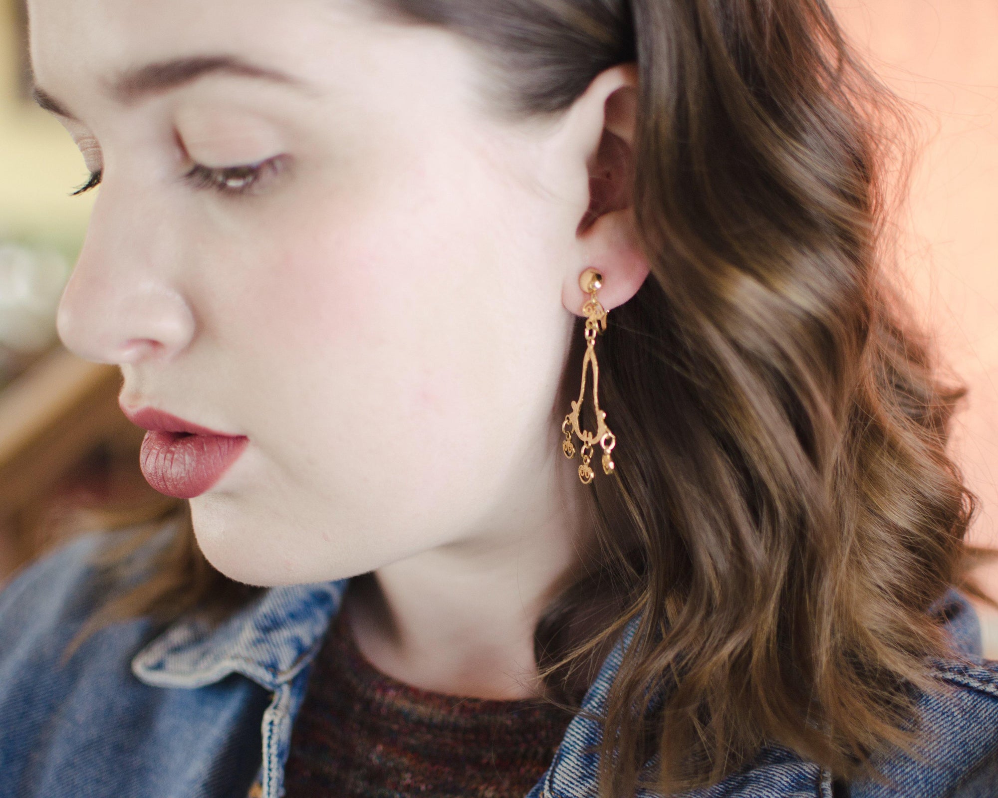 Gold Filigree Dangling Earrings by Vintage Meet Modern - Vintage Meet Modern Vintage Jewelry - Chicago, Illinois - #oldhollywoodglamour #vintagemeetmodern #designervintage #jewelrybox #antiquejewelry #vintagejewelry