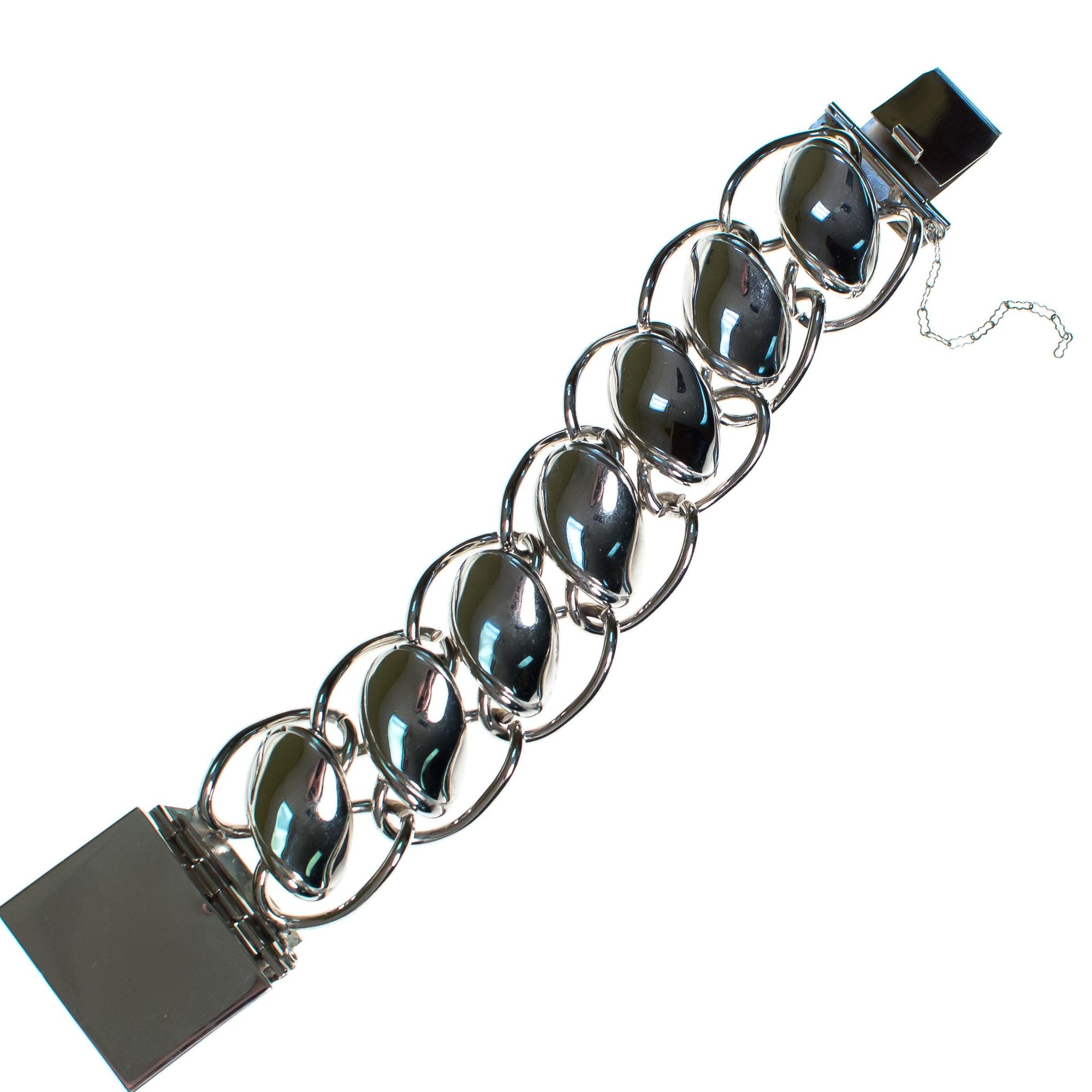 Vintage Wide Silver Link Bracelet by Vintage Meet Modern - Vintage Meet Modern Vintage Jewelry - Chicago, Illinois - #oldhollywoodglamour #vintagemeetmodern #designervintage #jewelrybox #antiquejewelry #vintagejewelry