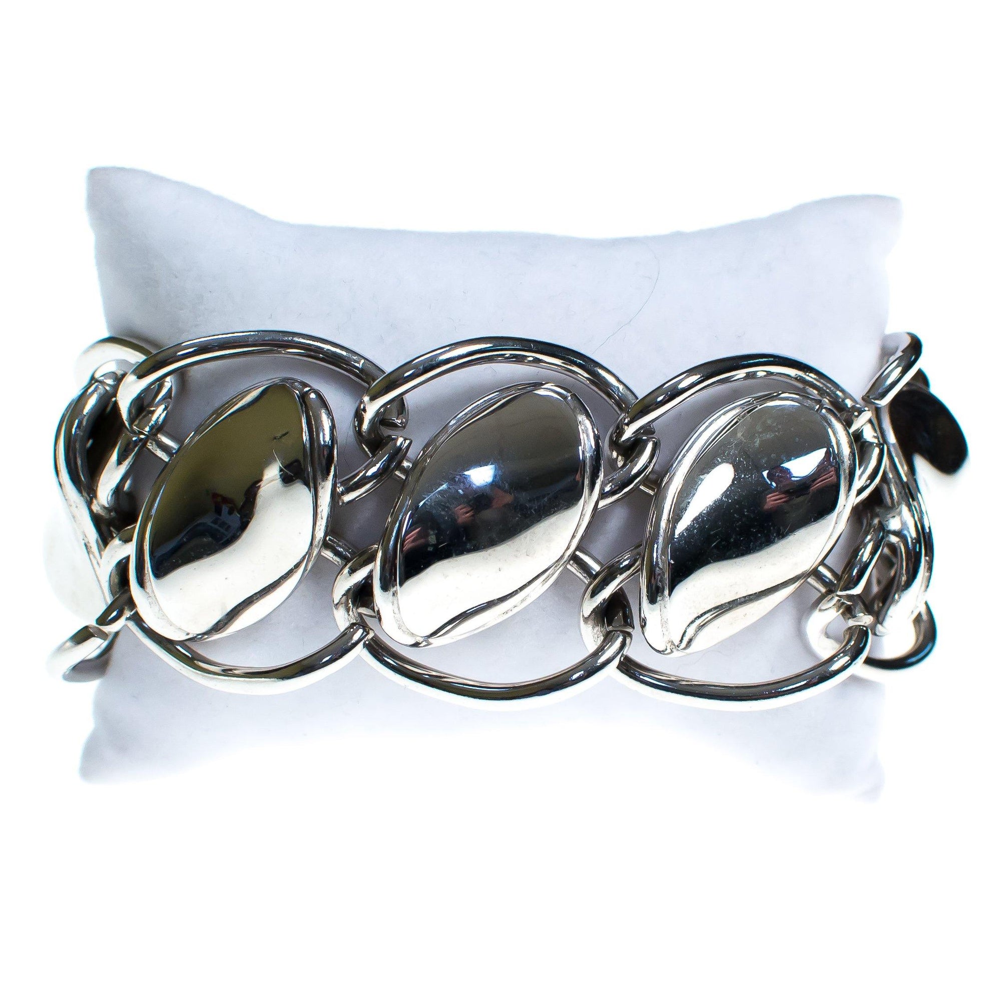 Vintage Wide Silver Link Bracelet by Vintage Meet Modern - Vintage Meet Modern Vintage Jewelry - Chicago, Illinois - #oldhollywoodglamour #vintagemeetmodern #designervintage #jewelrybox #antiquejewelry #vintagejewelry