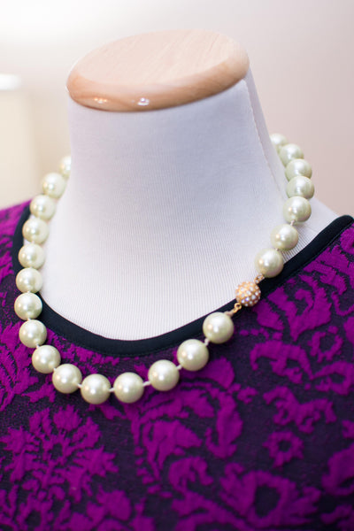Majorica Pearls by Vintage Meet Modern  - Vintage Meet Modern Vintage Jewelry - Chicago, Illinois - #oldhollywoodglamour #vintagemeetmodern #designervintage #jewelrybox #antiquejewelry #vintagejewelry
