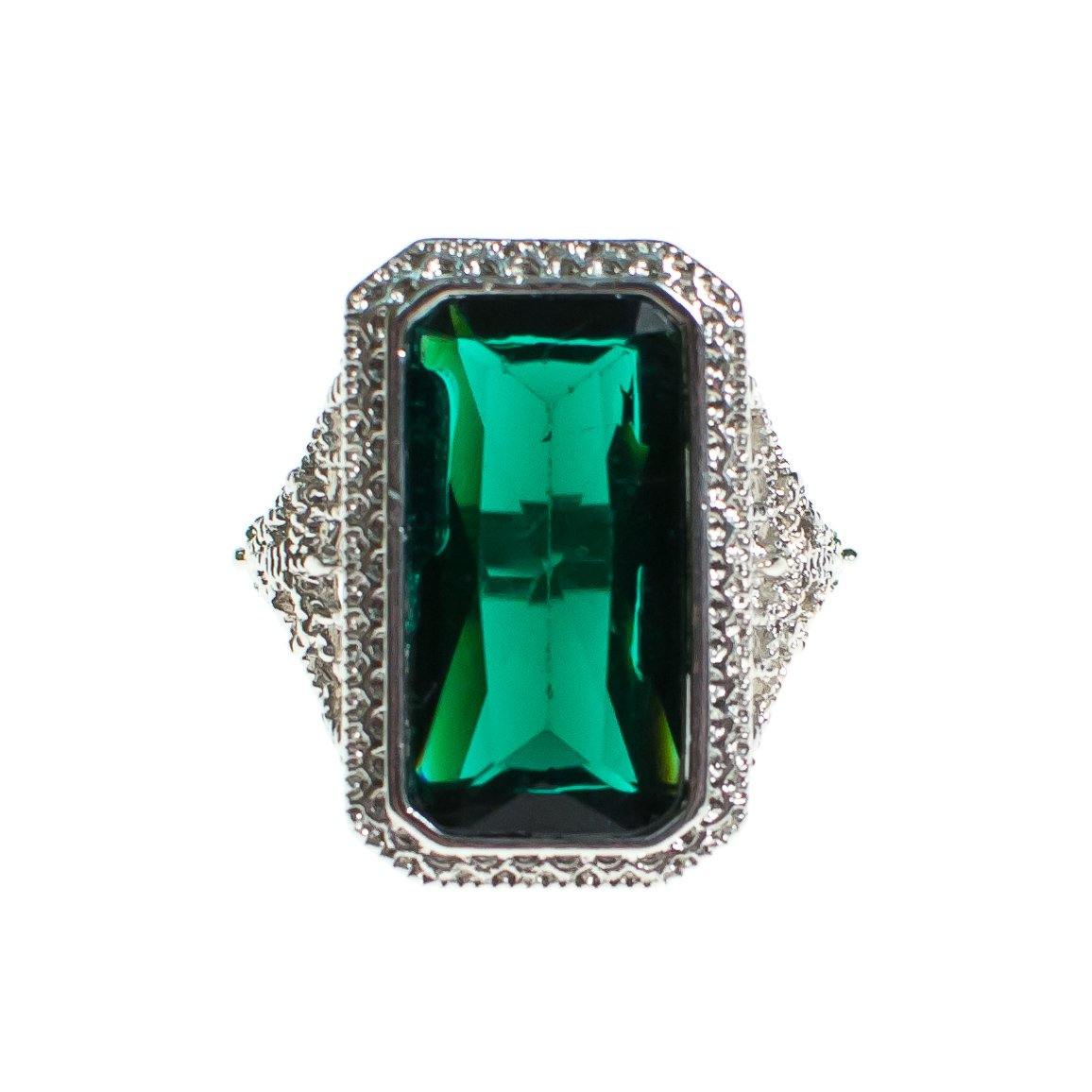 Art Deco Style Emerald Crystal Statement Ring by Vintage Meet Modern - Vintage Meet Modern Vintage Jewelry - Chicago, Illinois - #oldhollywoodglamour #vintagemeetmodern #designervintage #jewelrybox #antiquejewelry #vintagejewelry