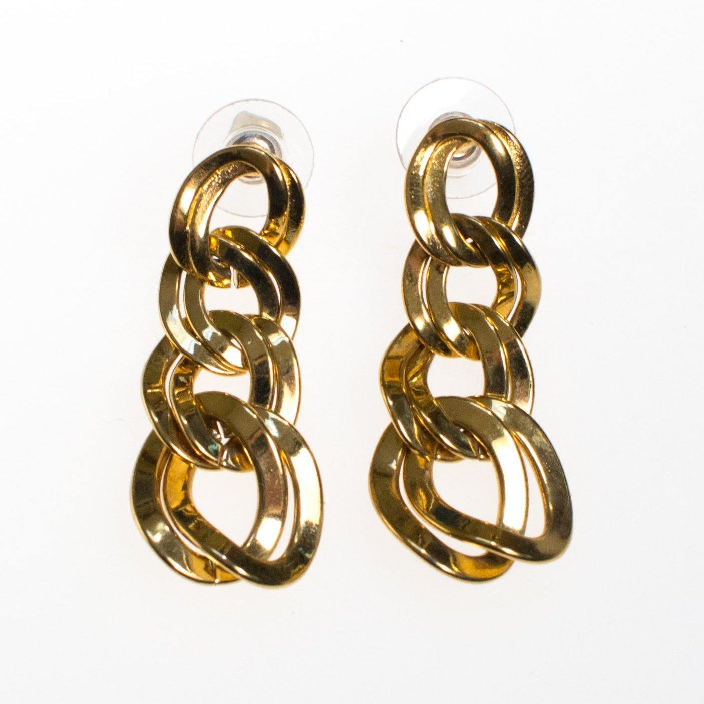 Vintage Monet Gold Chain Drop Earrings by Monet - Vintage Meet Modern Vintage Jewelry - Chicago, Illinois - #oldhollywoodglamour #vintagemeetmodern #designervintage #jewelrybox #antiquejewelry #vintagejewelry