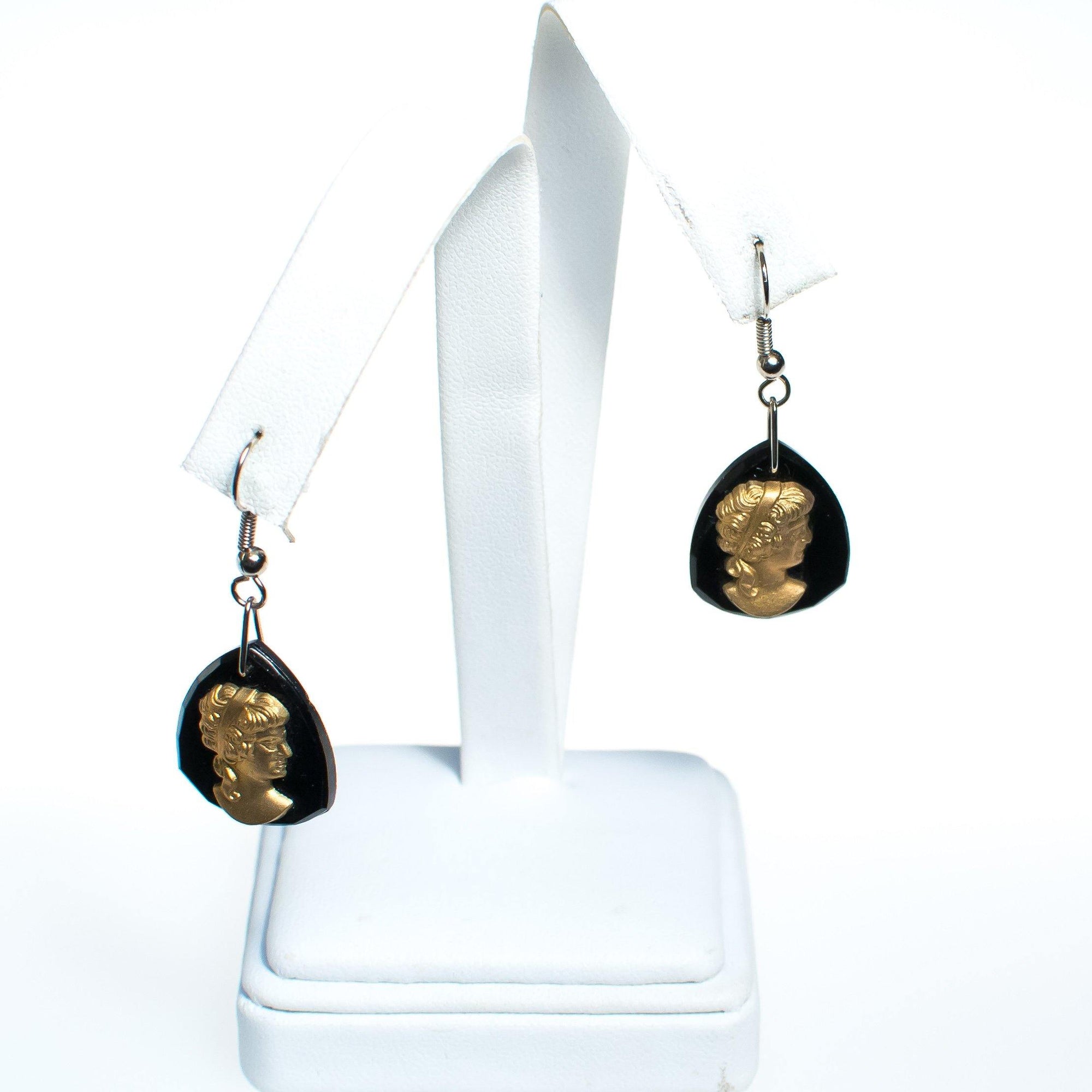 Vintage Gold and Black Dangling Cameo Earrings New Old Stock by Art Craft - Vintage Meet Modern Vintage Jewelry - Chicago, Illinois - #oldhollywoodglamour #vintagemeetmodern #designervintage #jewelrybox #antiquejewelry #vintagejewelry