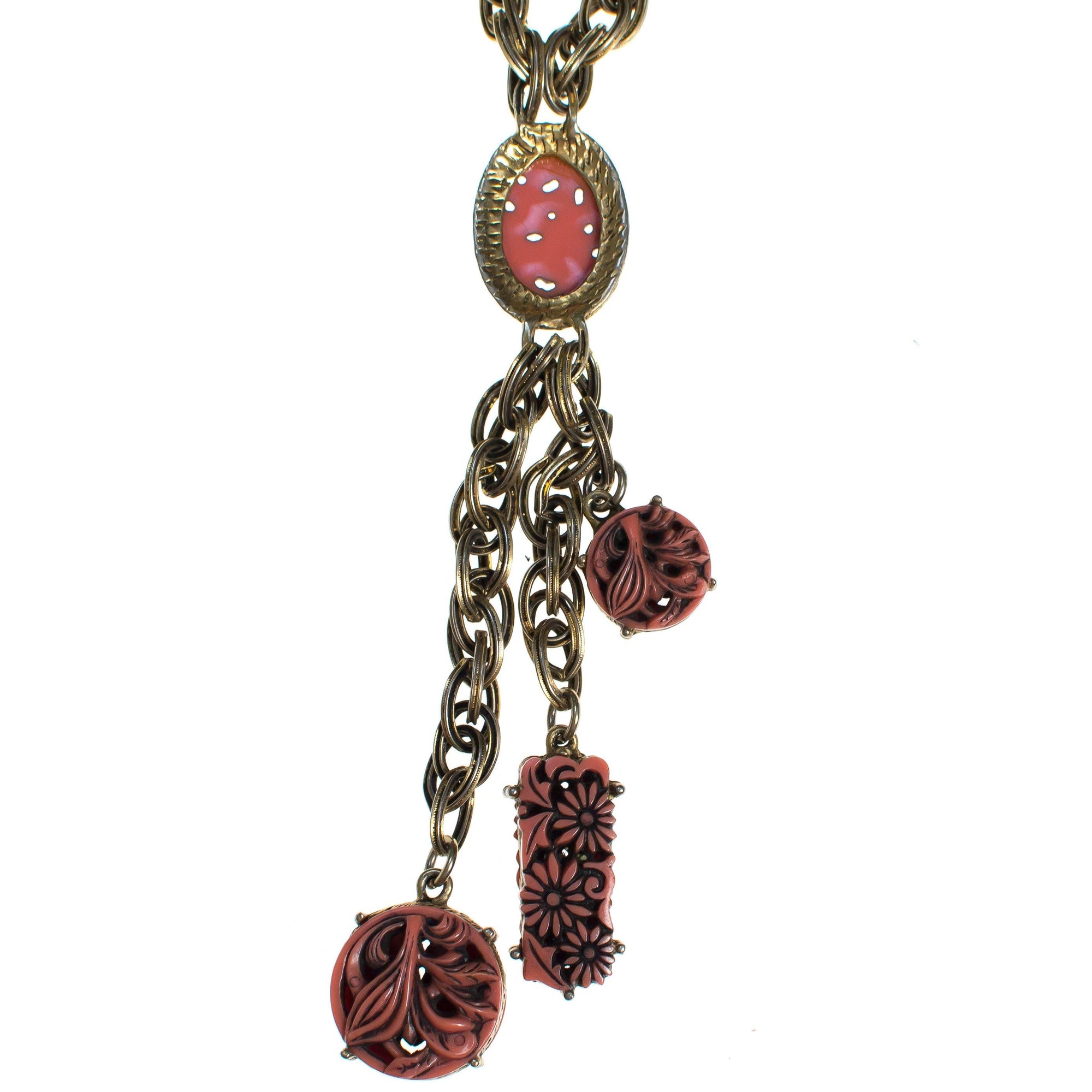 Vintage Selro Carved Daisy Lariat Necklace by Selro - Vintage Meet Modern Vintage Jewelry - Chicago, Illinois - #oldhollywoodglamour #vintagemeetmodern #designervintage #jewelrybox #antiquejewelry #vintagejewelry