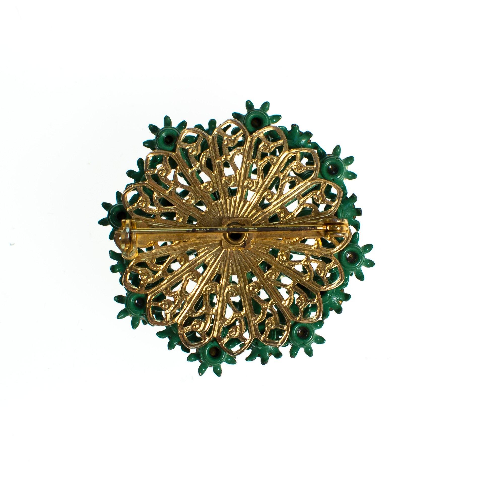 Vintage 1950s Green Rhinestone Flower Brooch by Vintage Meet Modern - Vintage Meet Modern Vintage Jewelry - Chicago, Illinois - #oldhollywoodglamour #vintagemeetmodern #designervintage #jewelrybox #antiquejewelry #vintagejewelry