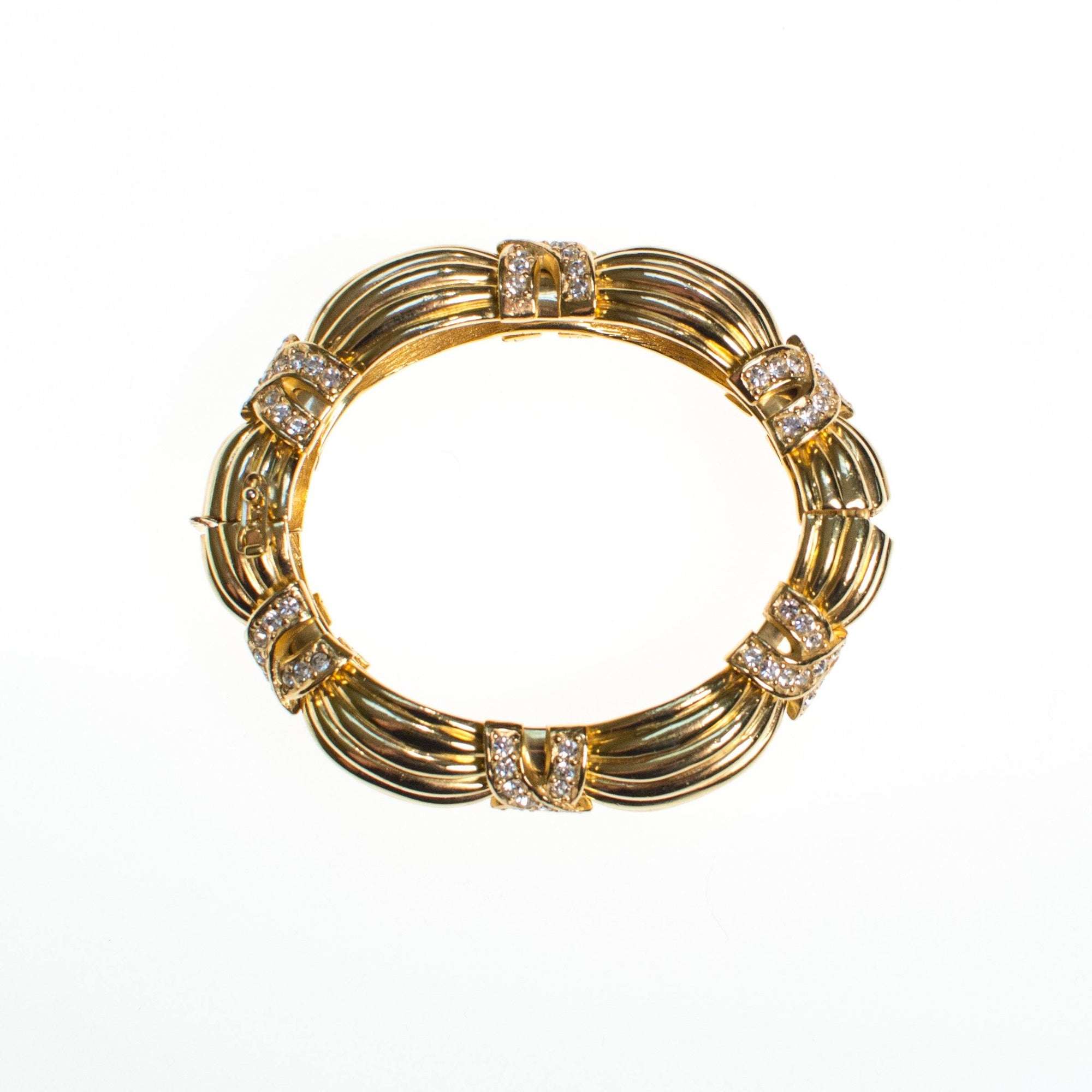 Ciner XO Bracelet by Vintage Meet Modern - Vintage Meet Modern Vintage Jewelry - Chicago, Illinois - #oldhollywoodglamour #vintagemeetmodern #designervintage #jewelrybox #antiquejewelry #vintagejewelry