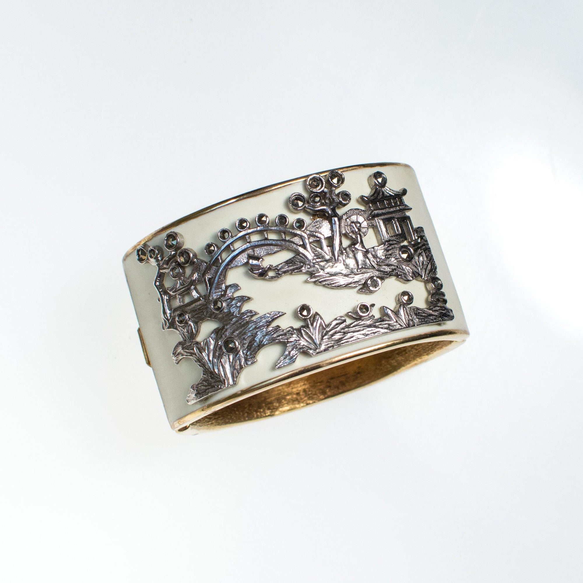 Ciner New York Scenic Garden in Antique Silver by Ciner - Vintage Meet Modern Vintage Jewelry - Chicago, Illinois - #oldhollywoodglamour #vintagemeetmodern #designervintage #jewelrybox #antiquejewelry #vintagejewelry