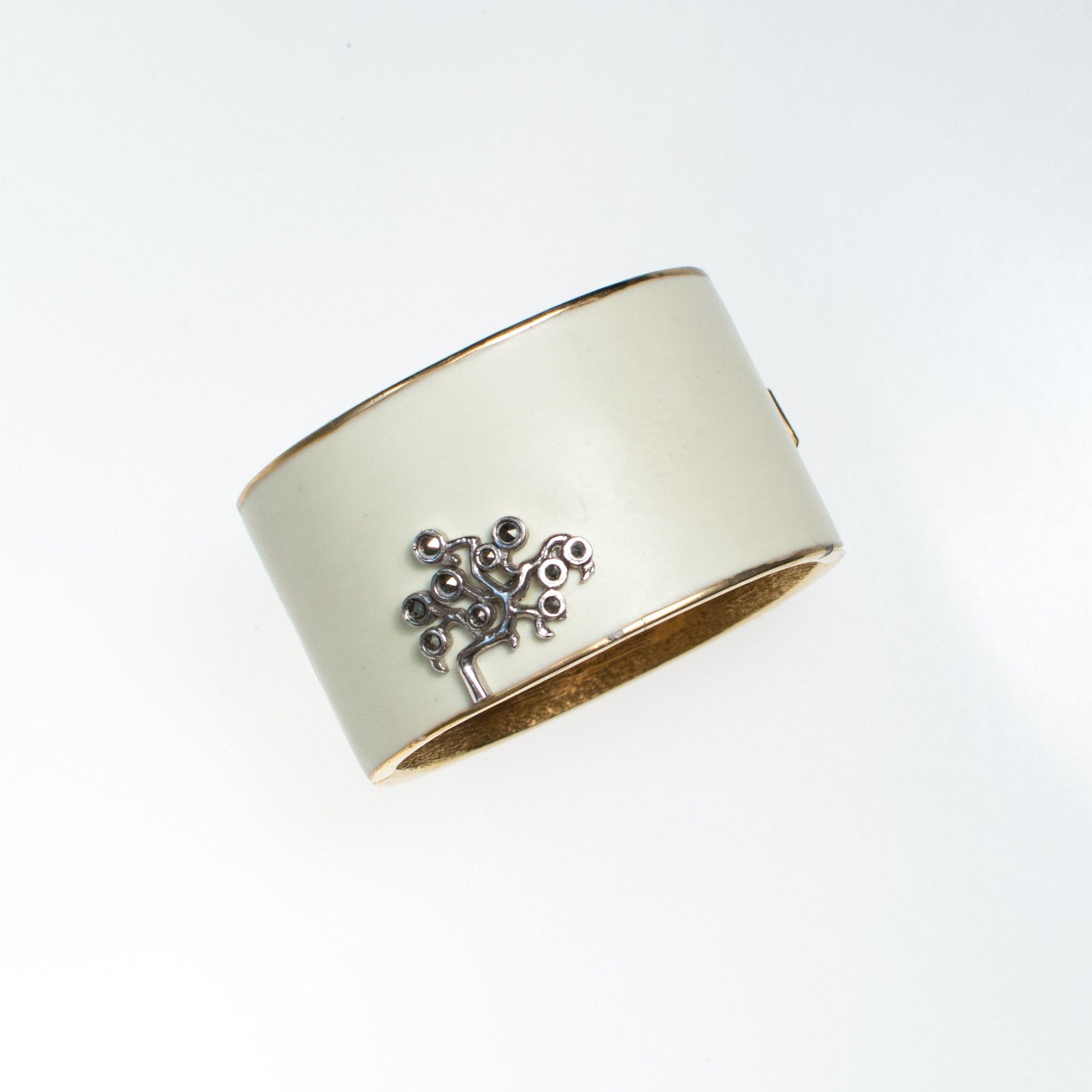 Ciner New York Scenic Garden in Antique Silver by Ciner - Vintage Meet Modern Vintage Jewelry - Chicago, Illinois - #oldhollywoodglamour #vintagemeetmodern #designervintage #jewelrybox #antiquejewelry #vintagejewelry