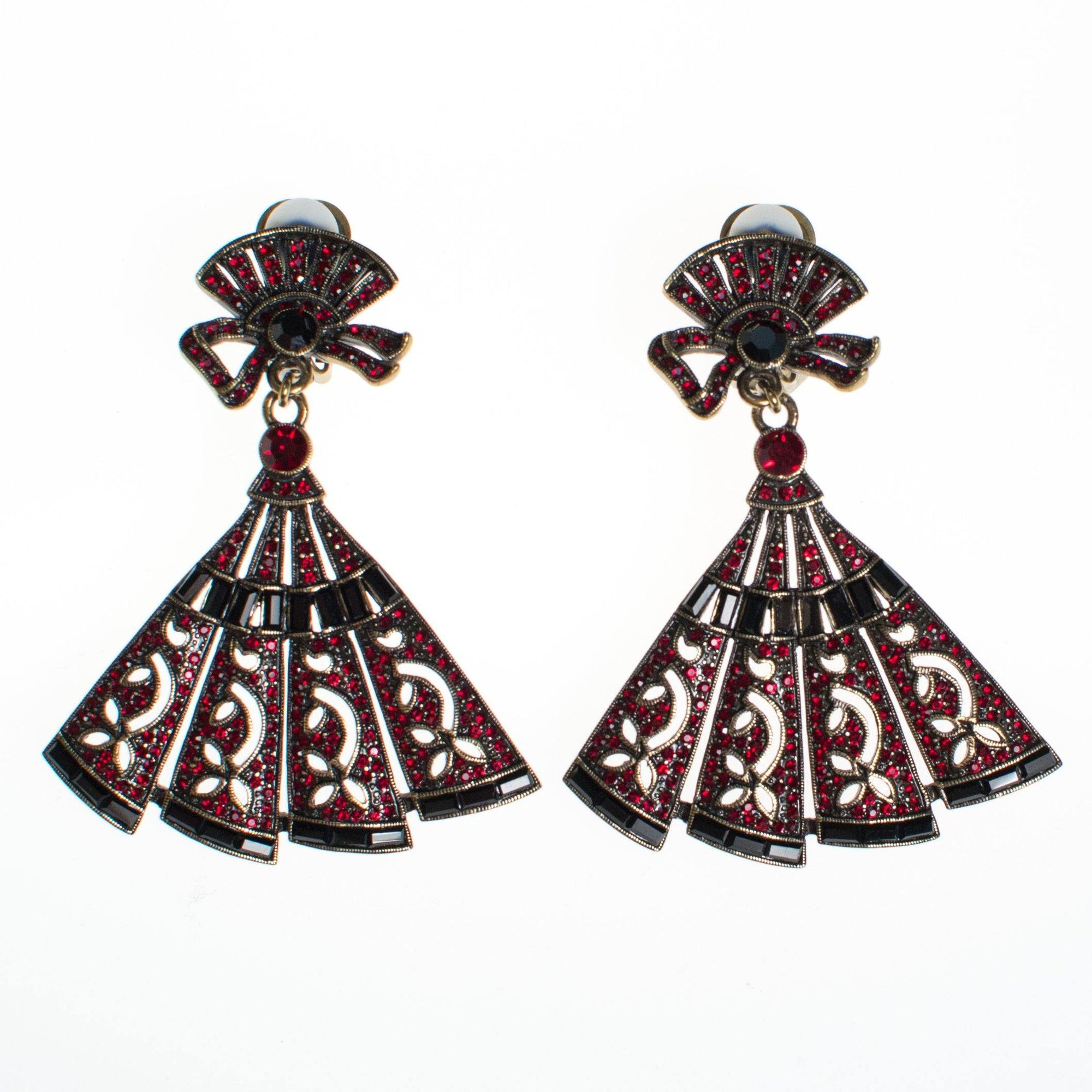 Heidi Daus Fan Earrings by Vintage Meet Modern - Vintage Meet Modern Vintage Jewelry - Chicago, Illinois - #oldhollywoodglamour #vintagemeetmodern #designervintage #jewelrybox #antiquejewelry #vintagejewelry