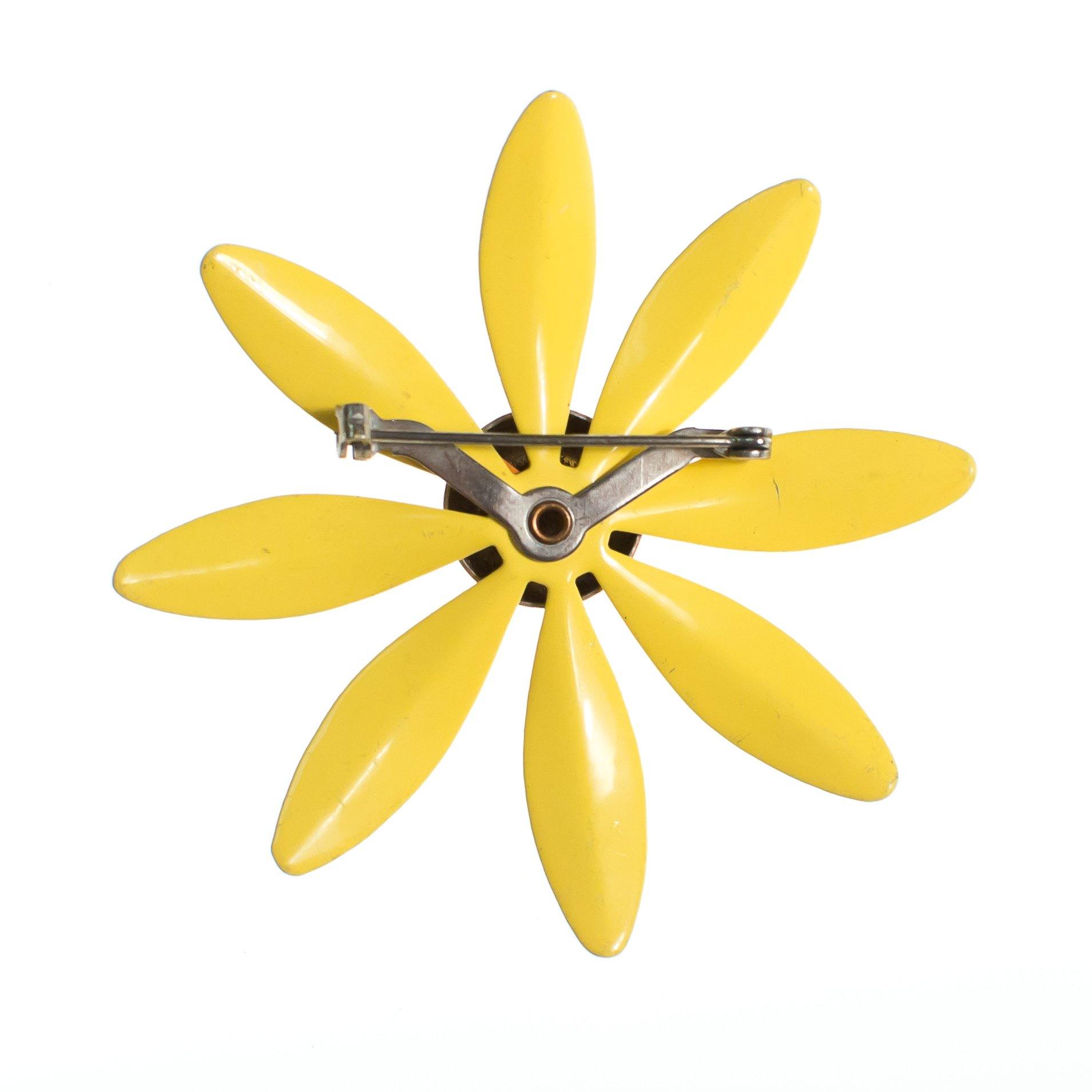 Vintage Retro Mod Flower Power Yellow and Orange Enamel Brooch by 1950s - Vintage Meet Modern Vintage Jewelry - Chicago, Illinois - #oldhollywoodglamour #vintagemeetmodern #designervintage #jewelrybox #antiquejewelry #vintagejewelry