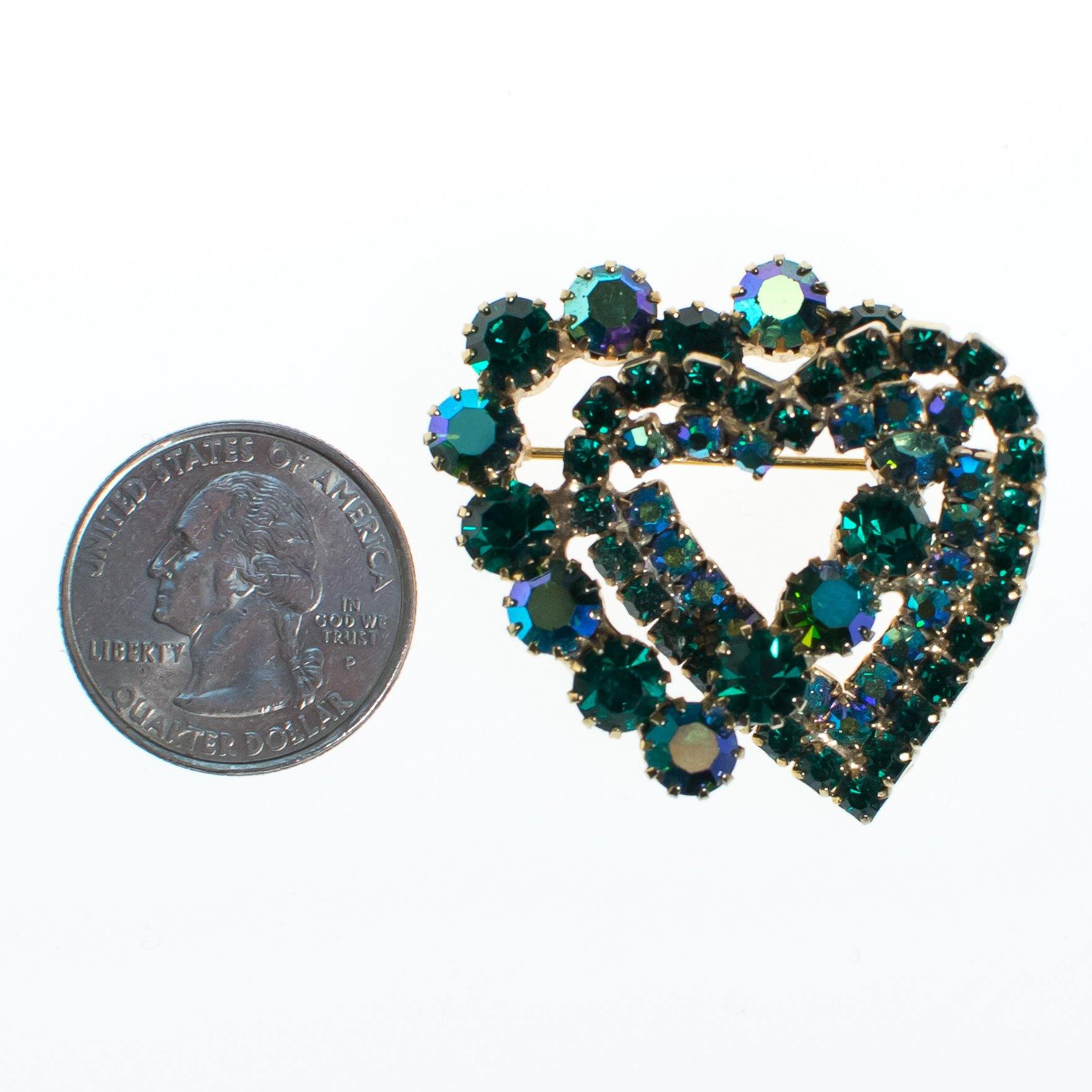 Vintage Emerald Green Aurora Borealis Double Heart Brooch by Vintage Meet Modern - Vintage Meet Modern Vintage Jewelry - Chicago, Illinois - #oldhollywoodglamour #vintagemeetmodern #designervintage #jewelrybox #antiquejewelry #vintagejewelry