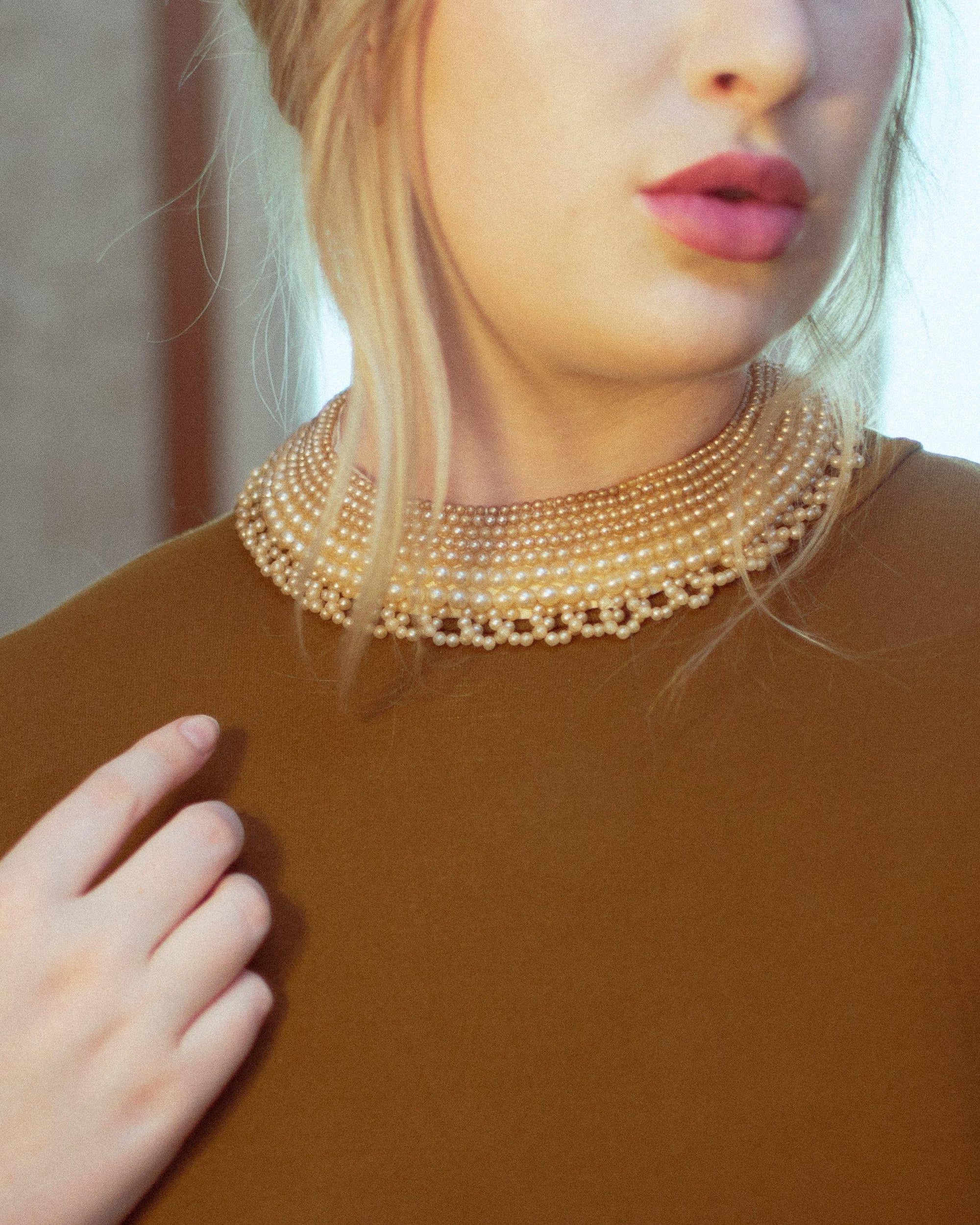 Baare & Beards for Top Hit Fashion Pearl Collar Necklace by Vintage Meet Modern - Vintage Meet Modern Vintage Jewelry - Chicago, Illinois - #oldhollywoodglamour #vintagemeetmodern #designervintage #jewelrybox #antiquejewelry #vintagejewelry