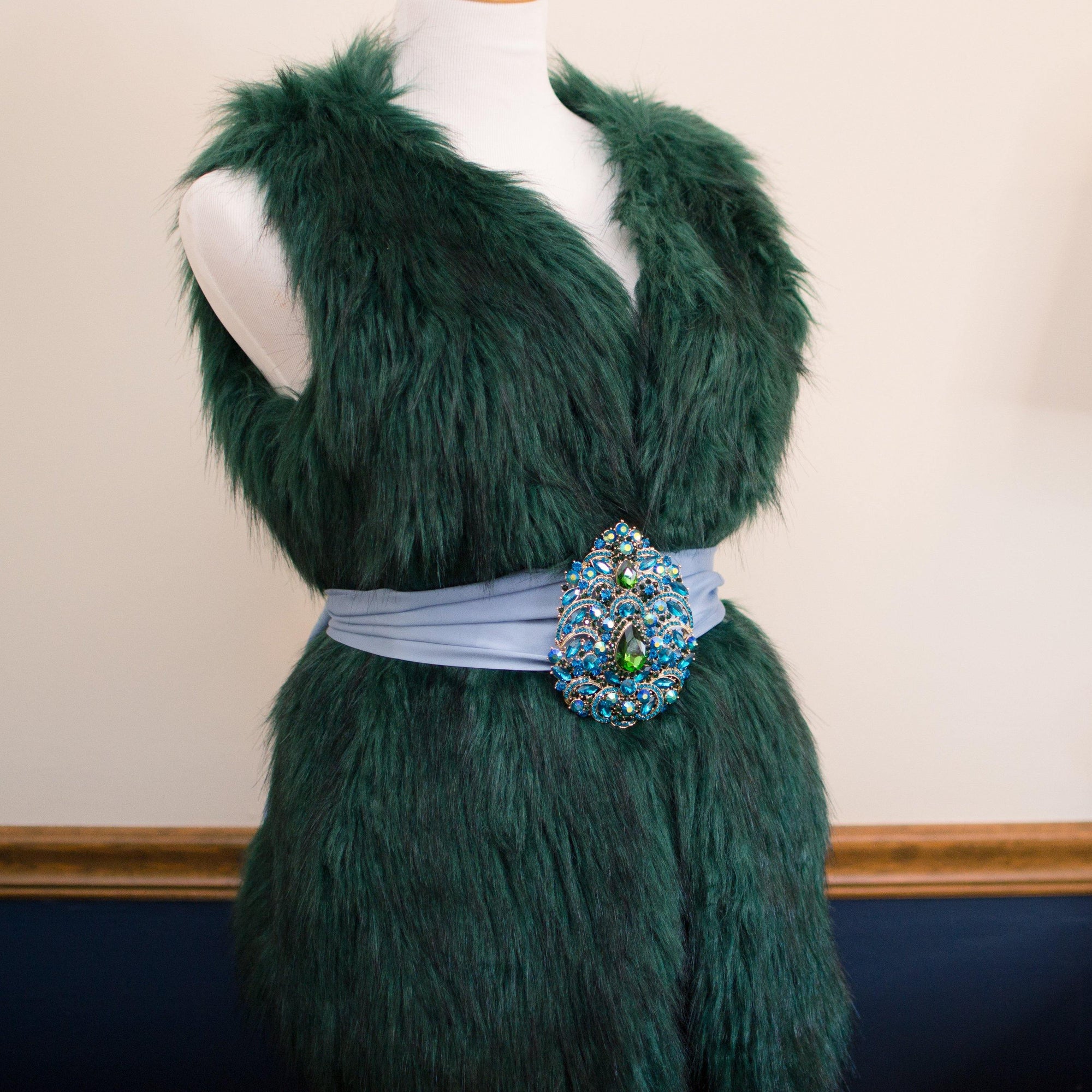 Massive Blue and Emerald Green Rhinestone Brooch by Vintage Meet Modern - Vintage Meet Modern Vintage Jewelry - Chicago, Illinois - #oldhollywoodglamour #vintagemeetmodern #designervintage #jewelrybox #antiquejewelry #vintagejewelry