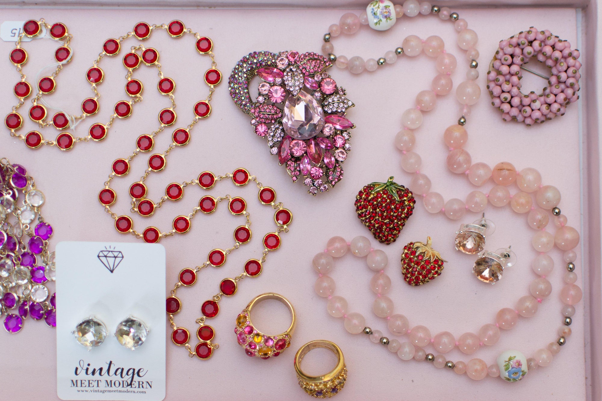 Rose Quartz and Porcelain Floral Bead Necklace by Vintage Meet Modern - Vintage Meet Modern Vintage Jewelry - Chicago, Illinois - #oldhollywoodglamour #vintagemeetmodern #designervintage #jewelrybox #antiquejewelry #vintagejewelry