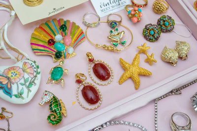 Vintage Starfish Brooch by 1980s - Vintage Meet Modern Vintage Jewelry - Chicago, Illinois - #oldhollywoodglamour #vintagemeetmodern #designervintage #jewelrybox #antiquejewelry #vintagejewelry