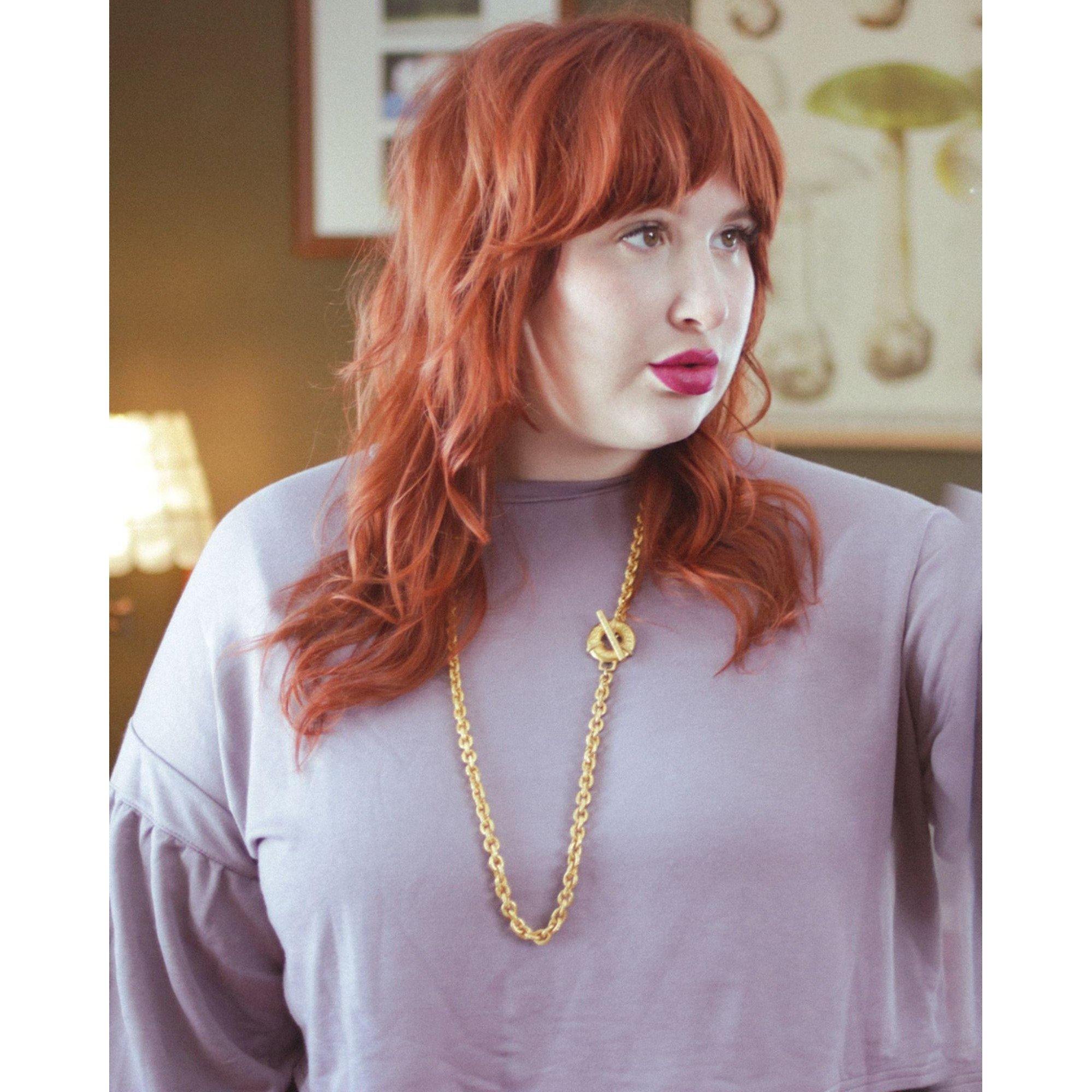 Vintage Leslie Block Long Gold Chain Necklace with Toggle Clasp by Leslie Block - Vintage Meet Modern Vintage Jewelry - Chicago, Illinois - #oldhollywoodglamour #vintagemeetmodern #designervintage #jewelrybox #antiquejewelry #vintagejewelry