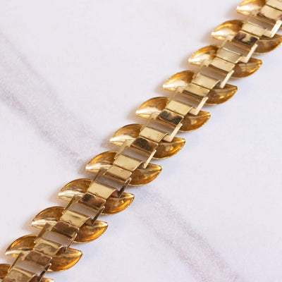 Vintage Swirl Flat Link Chain Necklace by Unsigned Beauty - Vintage Meet Modern Vintage Jewelry - Chicago, Illinois - #oldhollywoodglamour #vintagemeetmodern #designervintage #jewelrybox #antiquejewelry #vintagejewelry