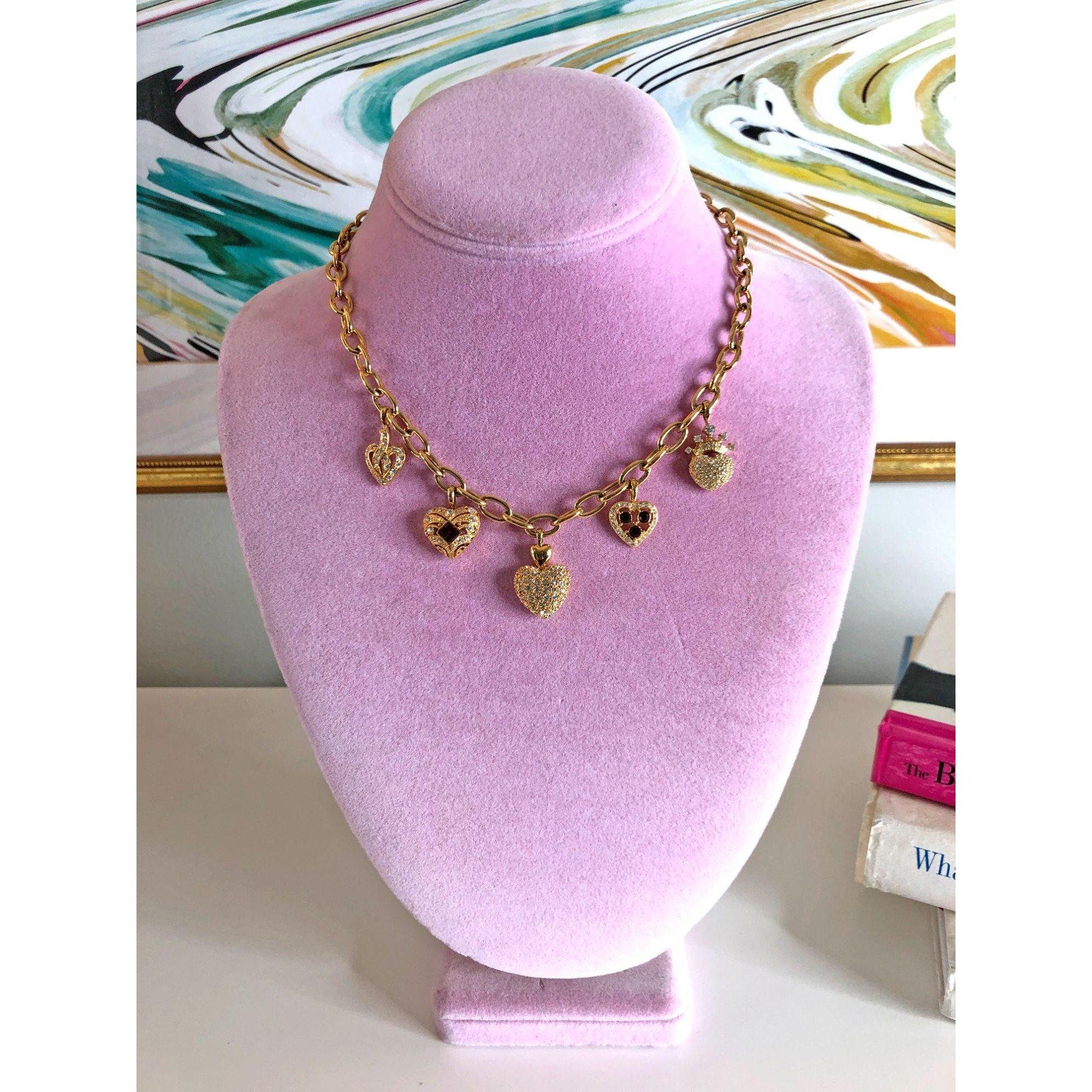 Vintage Heart Charm Necklace by Unsigned Beauty - Vintage Meet Modern Vintage Jewelry - Chicago, Illinois - #oldhollywoodglamour #vintagemeetmodern #designervintage #jewelrybox #antiquejewelry #vintagejewelry