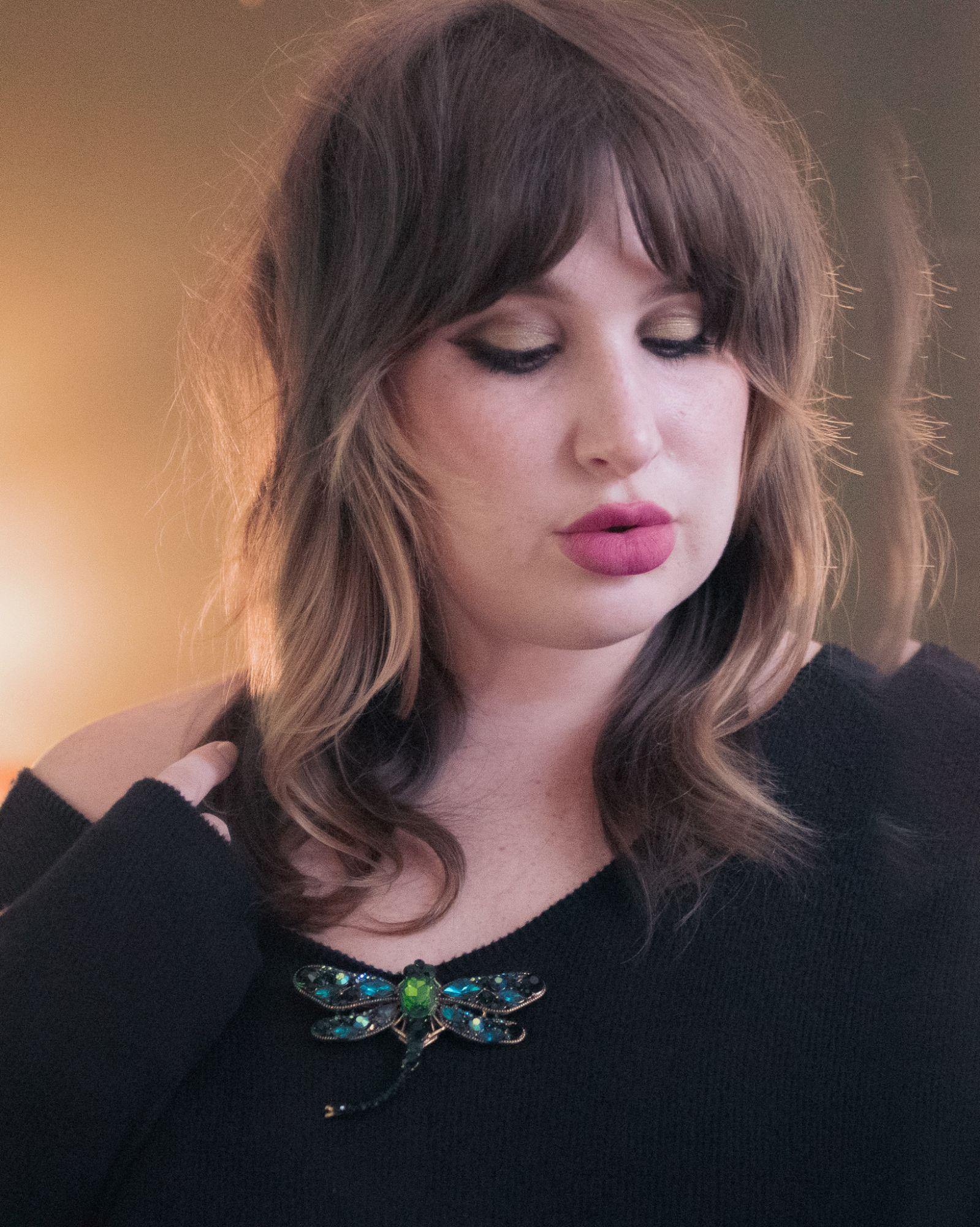 Vintage Dragonfly Brooch Blue and Green Rhinestones by Unsigned Beauty - Vintage Meet Modern Vintage Jewelry - Chicago, Illinois - #oldhollywoodglamour #vintagemeetmodern #designervintage #jewelrybox #antiquejewelry #vintagejewelry