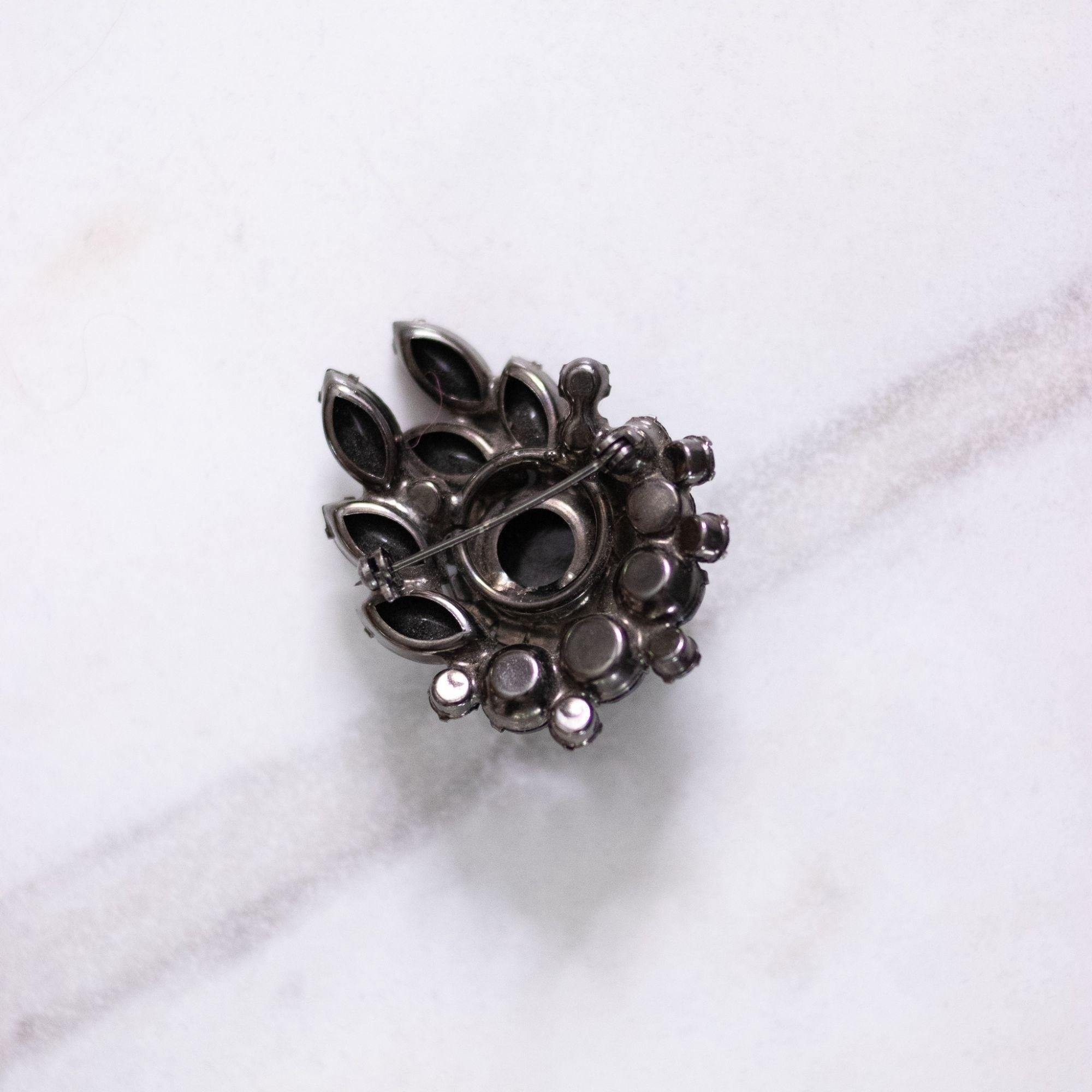 Vintage Small Jet Rhinestone Brooch by Unsigned Beauty - Vintage Meet Modern Vintage Jewelry - Chicago, Illinois - #oldhollywoodglamour #vintagemeetmodern #designervintage #jewelrybox #antiquejewelry #vintagejewelry