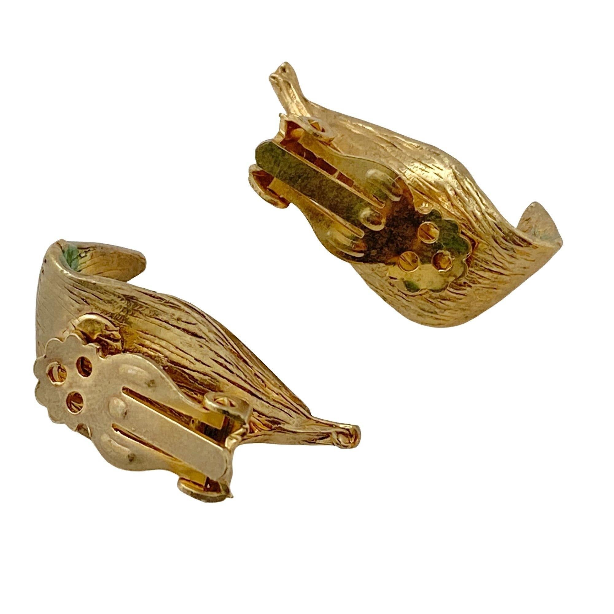 Vintage Lily of the Valley Earrings by Unsigned Beauty - Vintage Meet Modern Vintage Jewelry - Chicago, Illinois - #oldhollywoodglamour #vintagemeetmodern #designervintage #jewelrybox #antiquejewelry #vintagejewelry