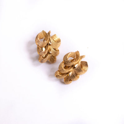 Vintage Sarah Coventry Gold Scroll Leaf Designer Earrings by Sarah Coventry - Vintage Meet Modern Vintage Jewelry - Chicago, Illinois - #oldhollywoodglamour #vintagemeetmodern #designervintage #jewelrybox #antiquejewelry #vintagejewelry