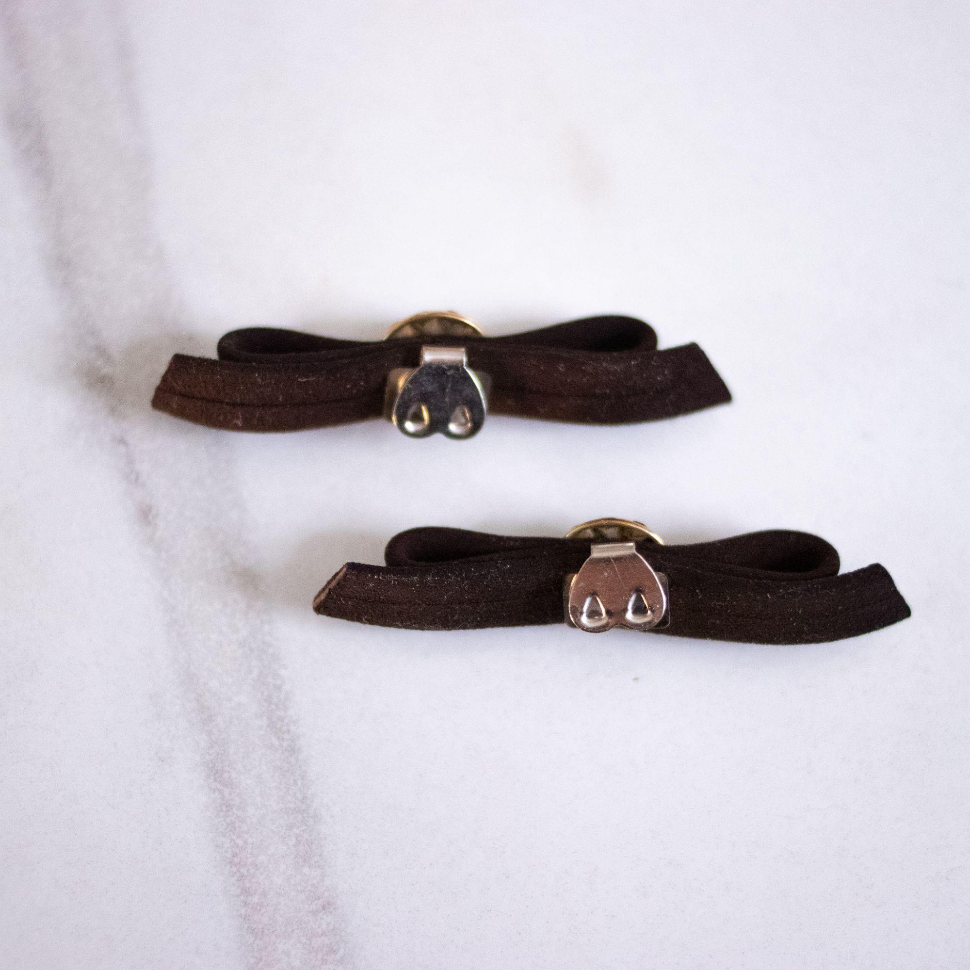 Vintage Brown Velvet with Amber Rhinestones Shoe Clips by Unsigned Beauty - Vintage Meet Modern Vintage Jewelry - Chicago, Illinois - #oldhollywoodglamour #vintagemeetmodern #designervintage #jewelrybox #antiquejewelry #vintagejewelry