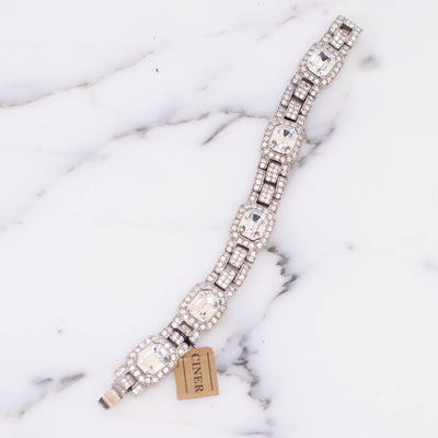 The Great Gatsby Bracelet by Ciner - Vintage Meet Modern Vintage Jewelry - Chicago, Illinois - #oldhollywoodglamour #vintagemeetmodern #designervintage #jewelrybox #antiquejewelry #vintagejewelry