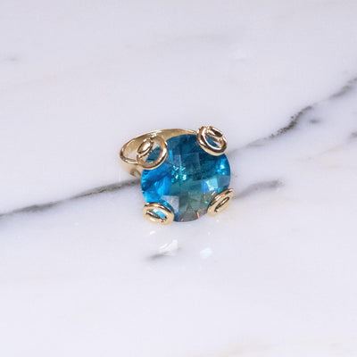 Vintage Blue Crystal Cocktail Statement Ring in Elegant Gold Tone Setting by 1980s - Vintage Meet Modern Vintage Jewelry - Chicago, Illinois - #oldhollywoodglamour #vintagemeetmodern #designervintage #jewelrybox #antiquejewelry #vintagejewelry