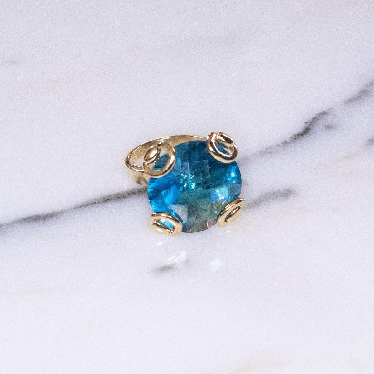 Vintage Blue Crystal Cocktail Statement Ring in Elegant Gold Tone Setting