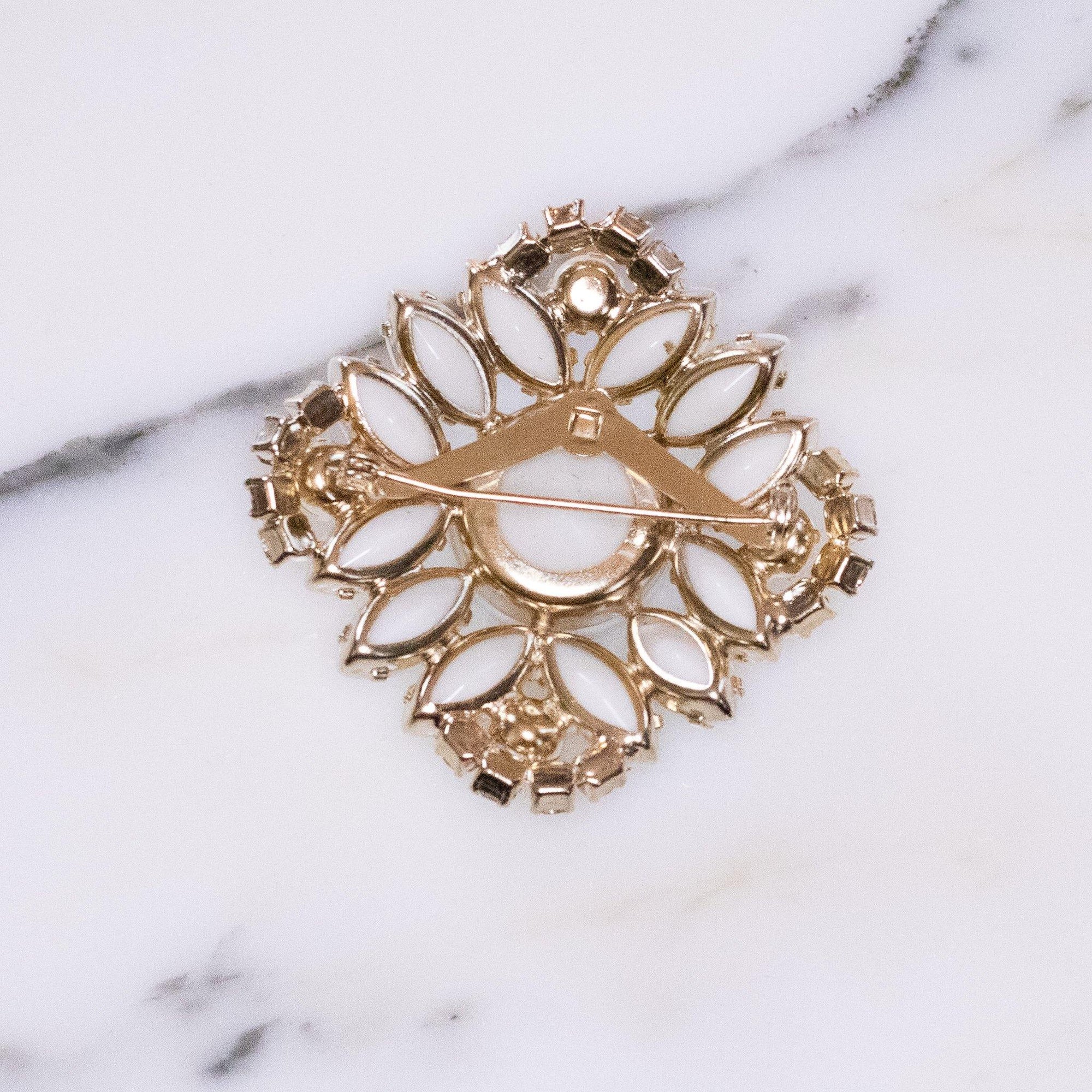 Vintage White Milk Glass and Aurora Borealis Brooch by Vintage Meet Modern - Vintage Meet Modern Vintage Jewelry - Chicago, Illinois - #oldhollywoodglamour #vintagemeetmodern #designervintage #jewelrybox #antiquejewelry #vintagejewelry