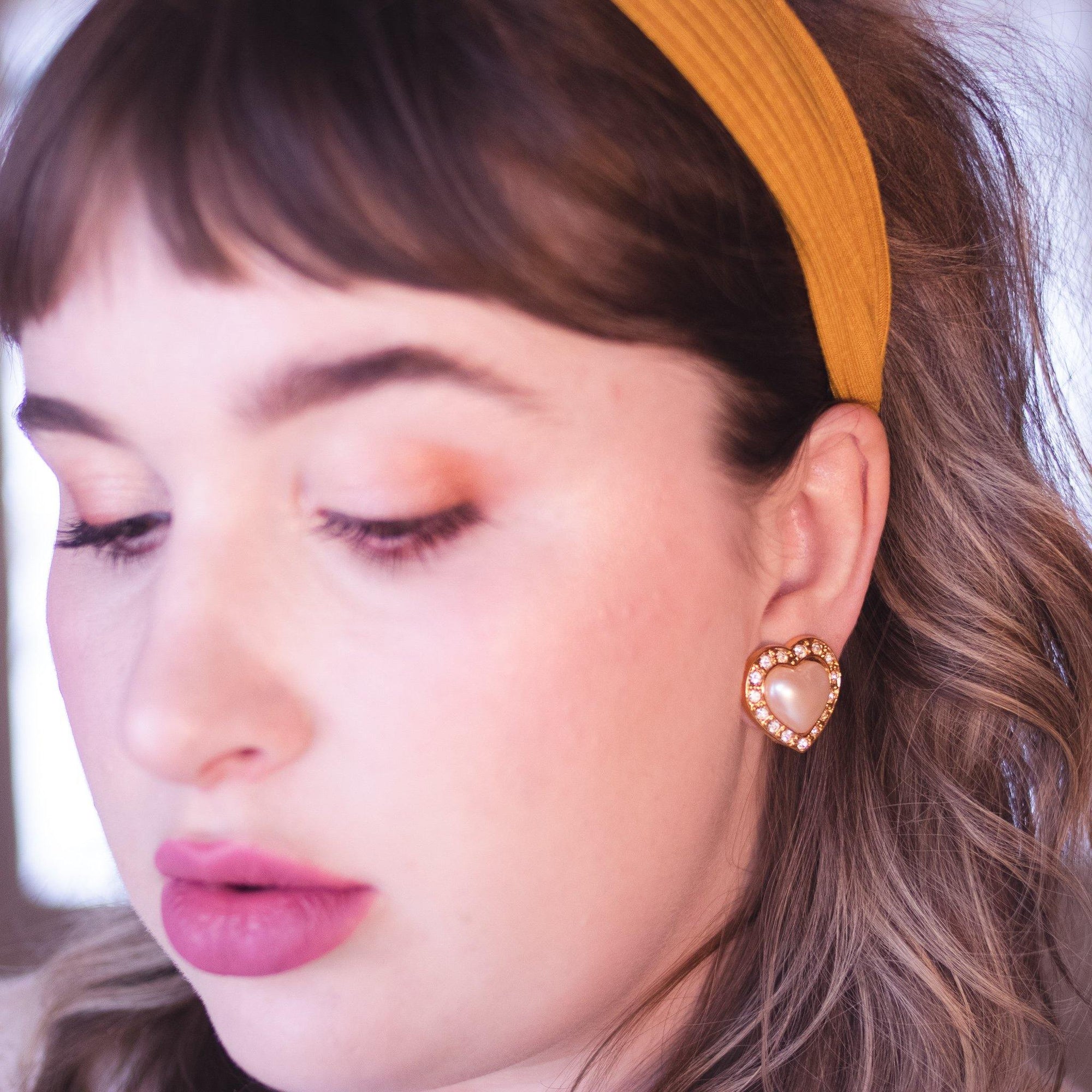 Vintage Avon Pearl and Diamante Crystal Heart Earrings by Avon - Vintage Meet Modern Vintage Jewelry - Chicago, Illinois - #oldhollywoodglamour #vintagemeetmodern #designervintage #jewelrybox #antiquejewelry #vintagejewelry