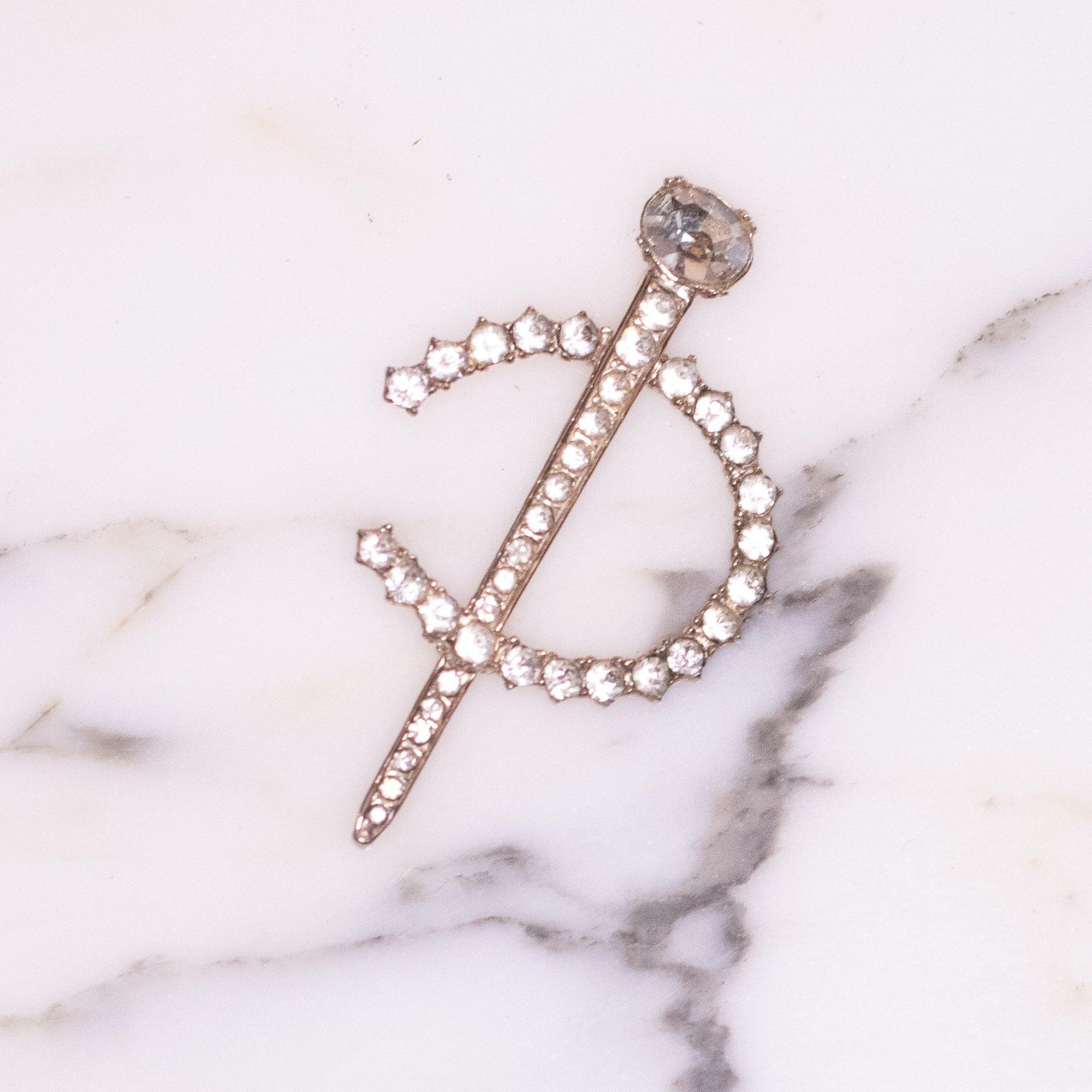 Vintage Diamante Crystal Horseshoe and Nail Brooch by Unsigned Beauty - Vintage Meet Modern Vintage Jewelry - Chicago, Illinois - #oldhollywoodglamour #vintagemeetmodern #designervintage #jewelrybox #antiquejewelry #vintagejewelry