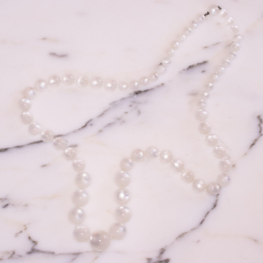Vintage Lucite White Moonglow Necklace by Unsigned Beauty - Vintage Meet Modern Vintage Jewelry - Chicago, Illinois - #oldhollywoodglamour #vintagemeetmodern #designervintage #jewelrybox #antiquejewelry #vintagejewelry