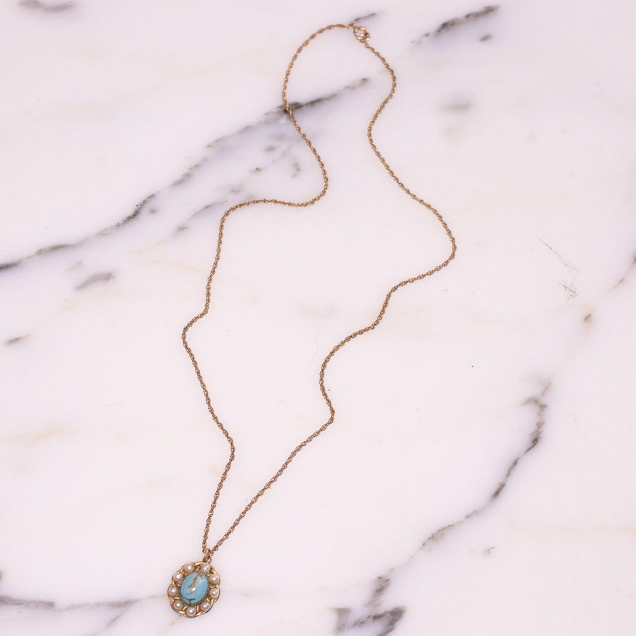 Vintage Art Deco Faux Turquoise Glass Pearl Necklace by Vintage Meet Modern - Vintage Meet Modern Vintage Jewelry - Chicago, Illinois - #oldhollywoodglamour #vintagemeetmodern #designervintage #jewelrybox #antiquejewelry #vintagejewelry