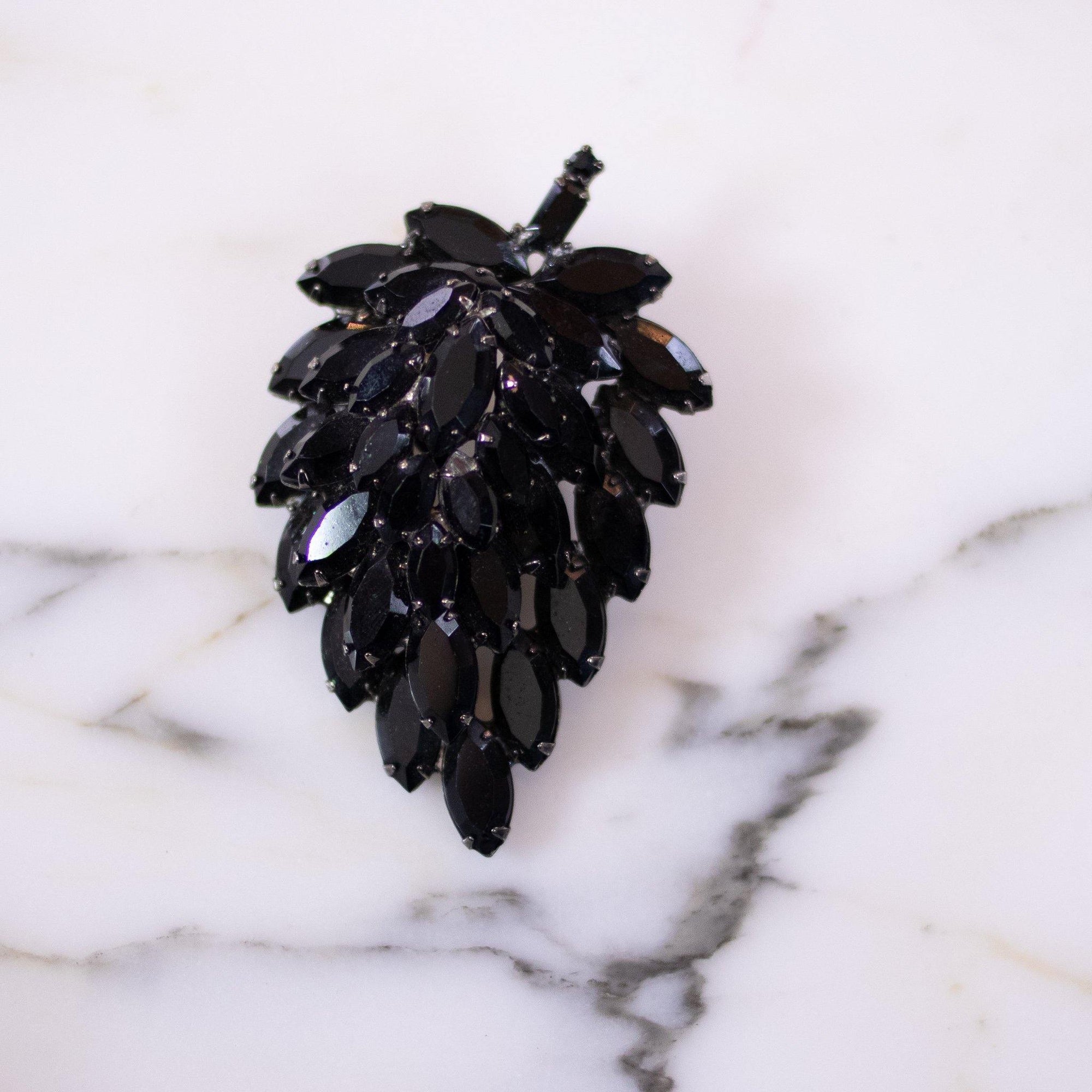 Vintage Jet Crystal Rhinestone Leaf Brooch by Unsigned Beauty - Vintage Meet Modern Vintage Jewelry - Chicago, Illinois - #oldhollywoodglamour #vintagemeetmodern #designervintage #jewelrybox #antiquejewelry #vintagejewelry