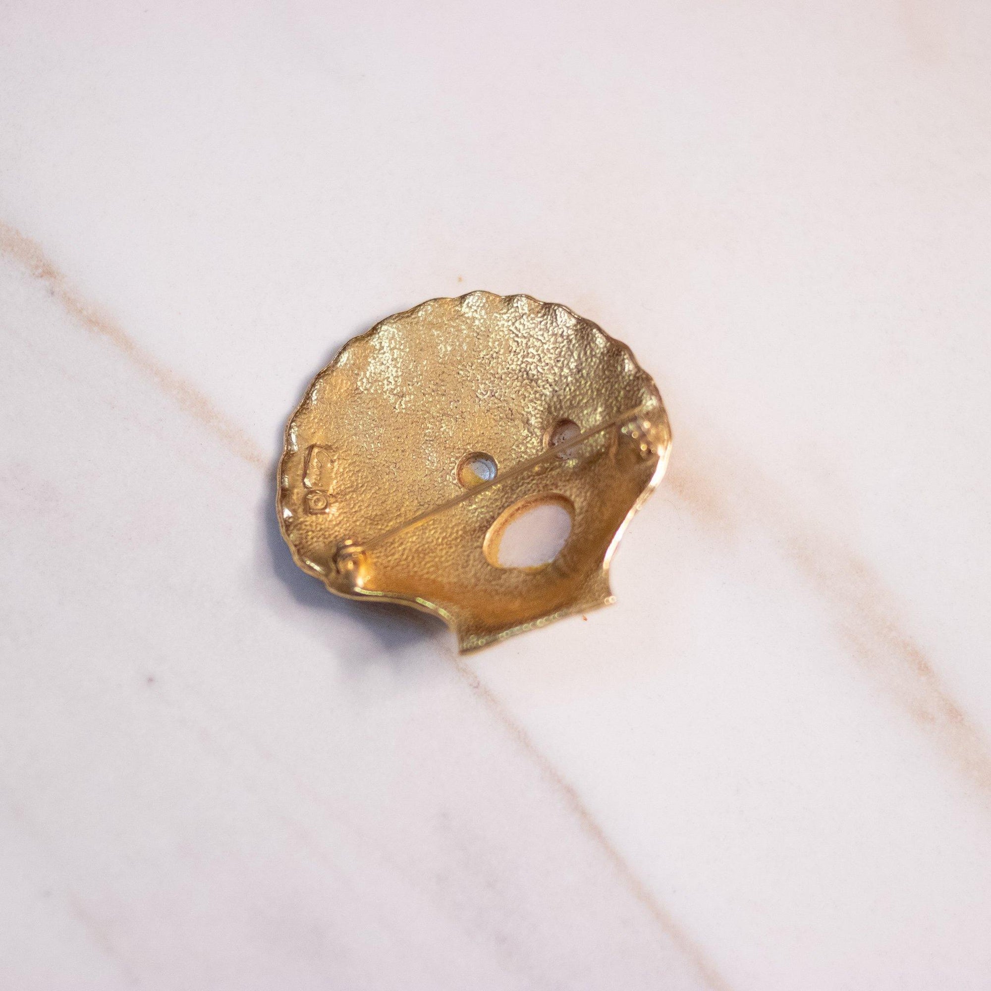 Vintage Capri Gold Shell Brooch with Mini Mother of Pearl Shells by Capri - Vintage Meet Modern Vintage Jewelry - Chicago, Illinois - #oldhollywoodglamour #vintagemeetmodern #designervintage #jewelrybox #antiquejewelry #vintagejewelry