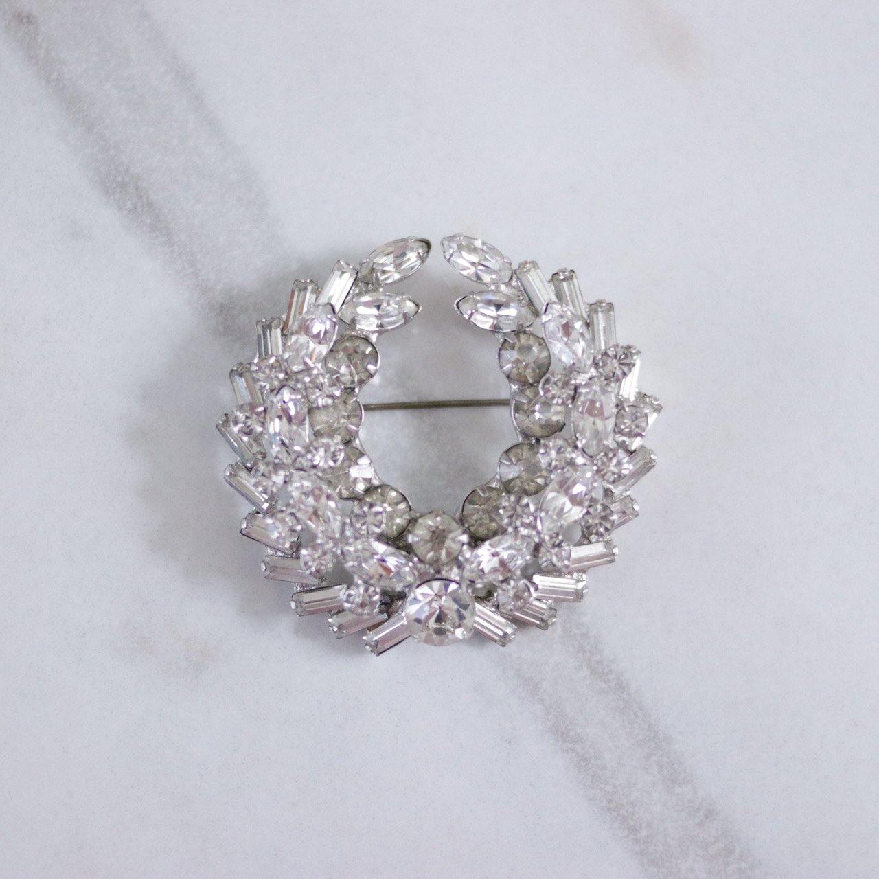 Diamante Laurel Brooch by Vintage Meet Modern - Vintage Meet Modern Vintage Jewelry - Chicago, Illinois - #oldhollywoodglamour #vintagemeetmodern #designervintage #jewelrybox #antiquejewelry #vintagejewelry