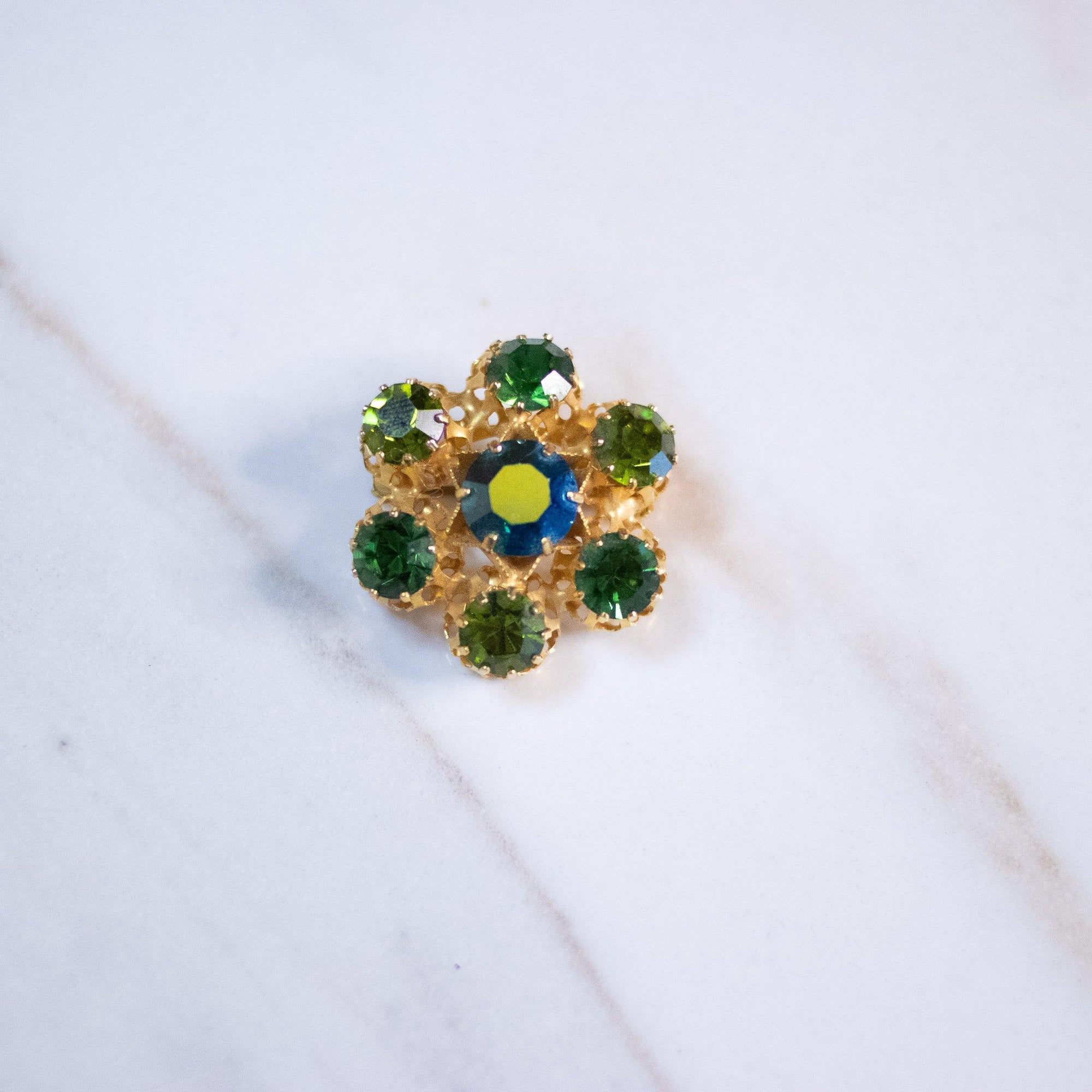 Vintage Green Rhinestone Brooch by Austria - Vintage Meet Modern Vintage Jewelry - Chicago, Illinois - #oldhollywoodglamour #vintagemeetmodern #designervintage #jewelrybox #antiquejewelry #vintagejewelry