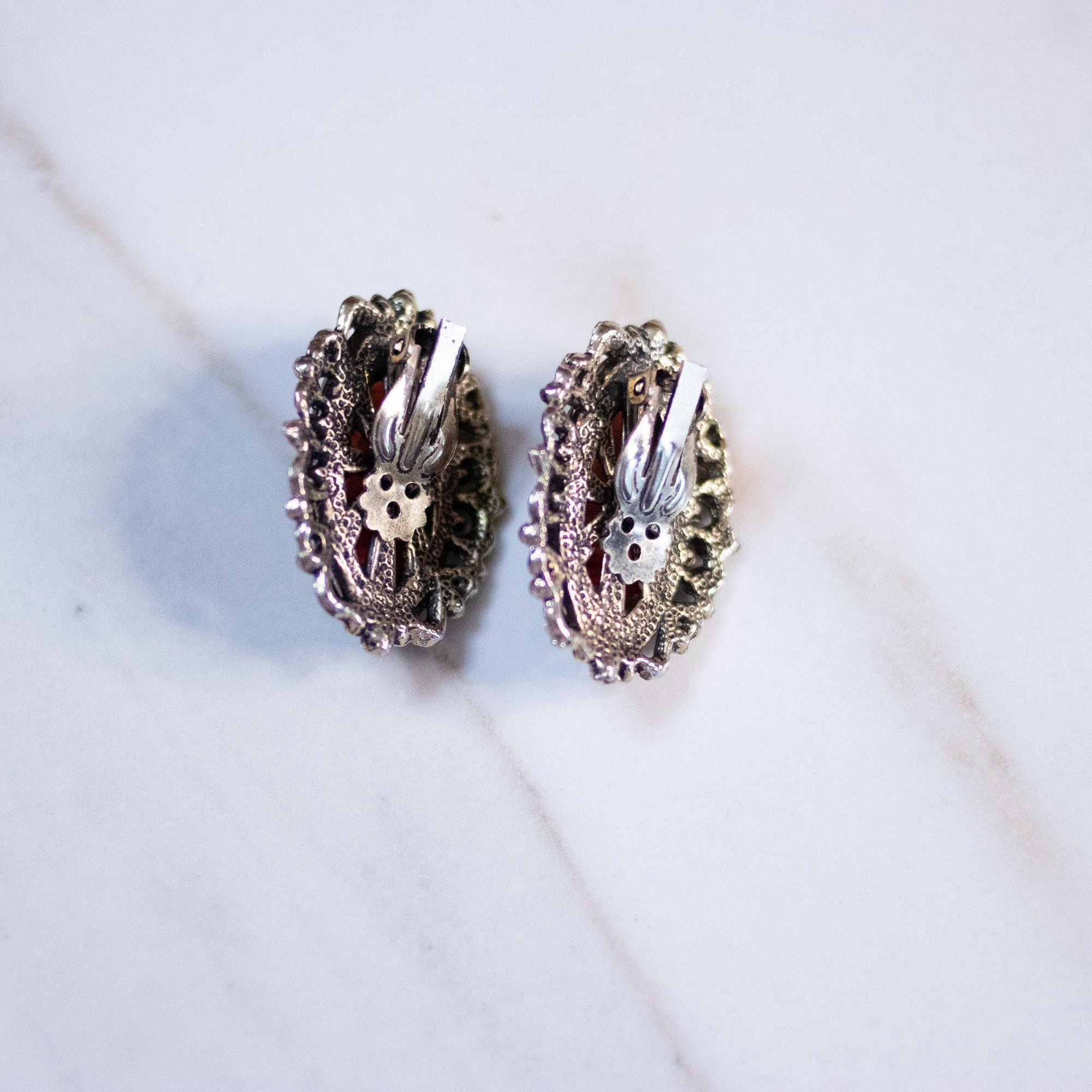 Vintage Red Pink Thermoset Statement Earrings by Unsigned Beauty - Vintage Meet Modern Vintage Jewelry - Chicago, Illinois - #oldhollywoodglamour #vintagemeetmodern #designervintage #jewelrybox #antiquejewelry #vintagejewelry