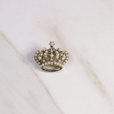 Vintage Petite Crown Brooch with Pearls by Unsigned Beauty - Vintage Meet Modern Vintage Jewelry - Chicago, Illinois - #oldhollywoodglamour #vintagemeetmodern #designervintage #jewelrybox #antiquejewelry #vintagejewelry