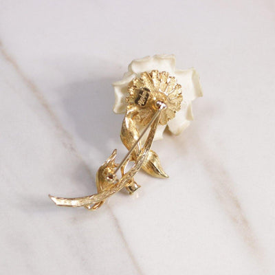 Vintage White Rose Brooch with Faux Pearl by Judy Lee - Vintage Meet Modern Vintage Jewelry - Chicago, Illinois - #oldhollywoodglamour #vintagemeetmodern #designervintage #jewelrybox #antiquejewelry #vintagejewelry