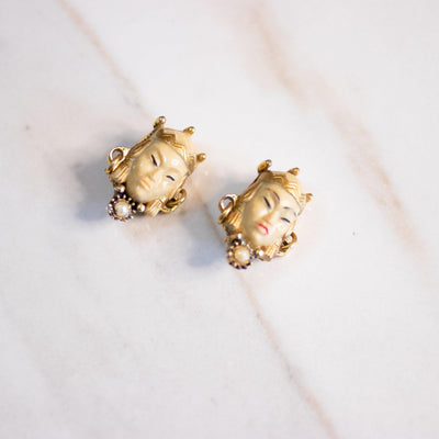 Vintage Thai Princess Scatter Pins by Selro - Vintage Meet Modern Vintage Jewelry - Chicago, Illinois - #oldhollywoodglamour #vintagemeetmodern #designervintage #jewelrybox #antiquejewelry #vintagejewelry
