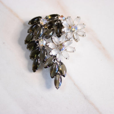 Vintage Smoke and Matte Crystal Rhinestone Spray Brooch by Unsigned Beauty - Vintage Meet Modern Vintage Jewelry - Chicago, Illinois - #oldhollywoodglamour #vintagemeetmodern #designervintage #jewelrybox #antiquejewelry #vintagejewelry