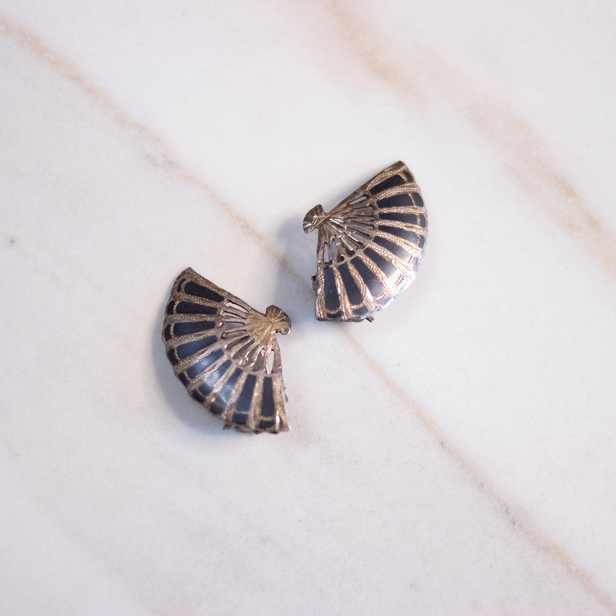 Vintage Siam Silver Fan Earrings by Thai - Vintage Meet Modern Vintage Jewelry - Chicago, Illinois - #oldhollywoodglamour #vintagemeetmodern #designervintage #jewelrybox #antiquejewelry #vintagejewelry
