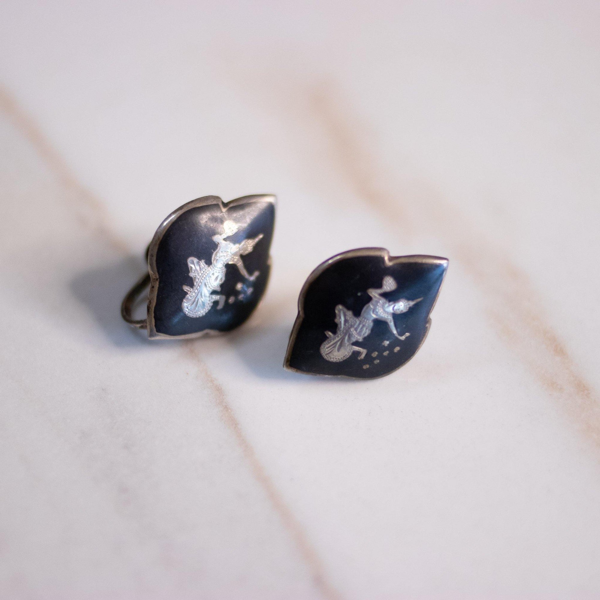 Vintage Siam Silver Thai Dancer Earrings by Thailand - Vintage Meet Modern Vintage Jewelry - Chicago, Illinois - #oldhollywoodglamour #vintagemeetmodern #designervintage #jewelrybox #antiquejewelry #vintagejewelry